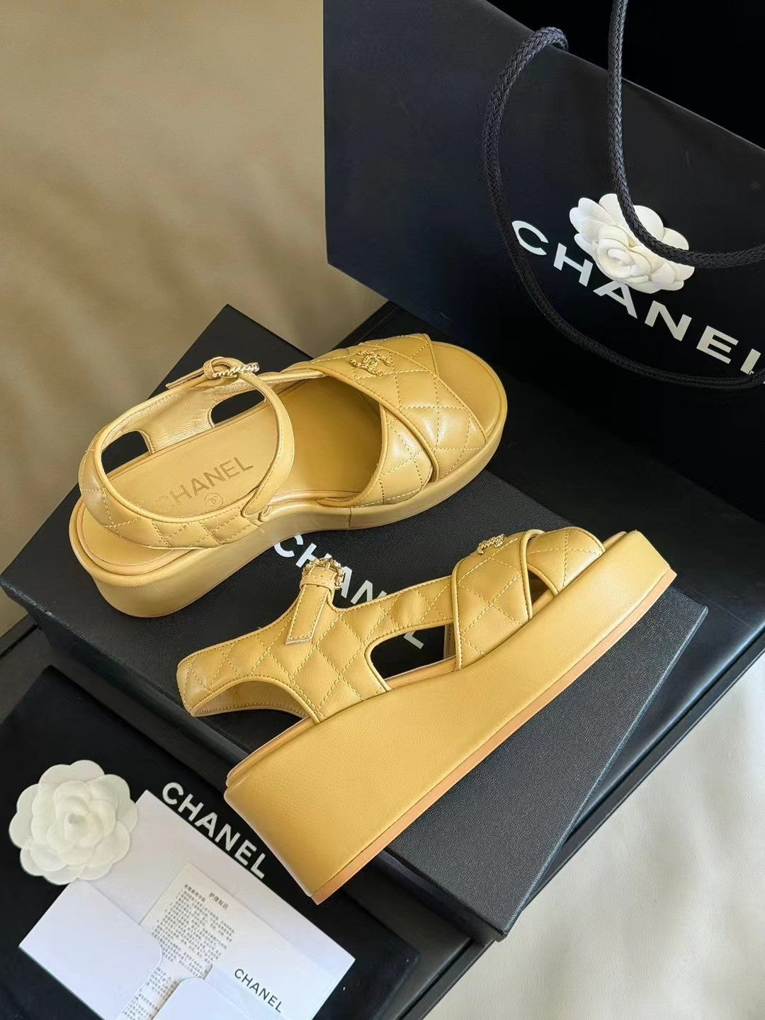CC CLASSIC WEDGE SANDALS IN LIGHT YELLOW LAMBSKIN