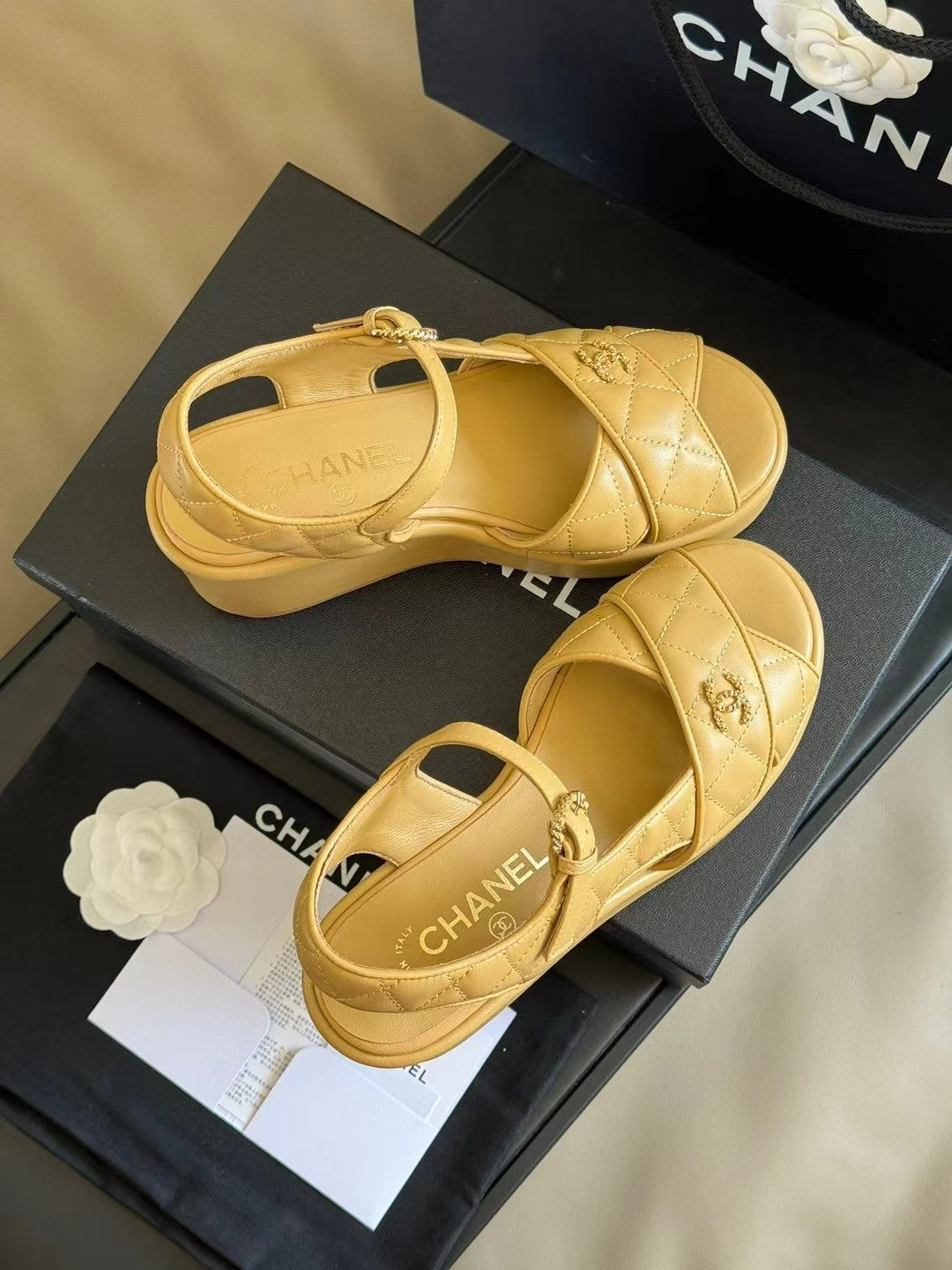 CC CLASSIC WEDGE SANDALS IN LIGHT YELLOW LAMBSKIN