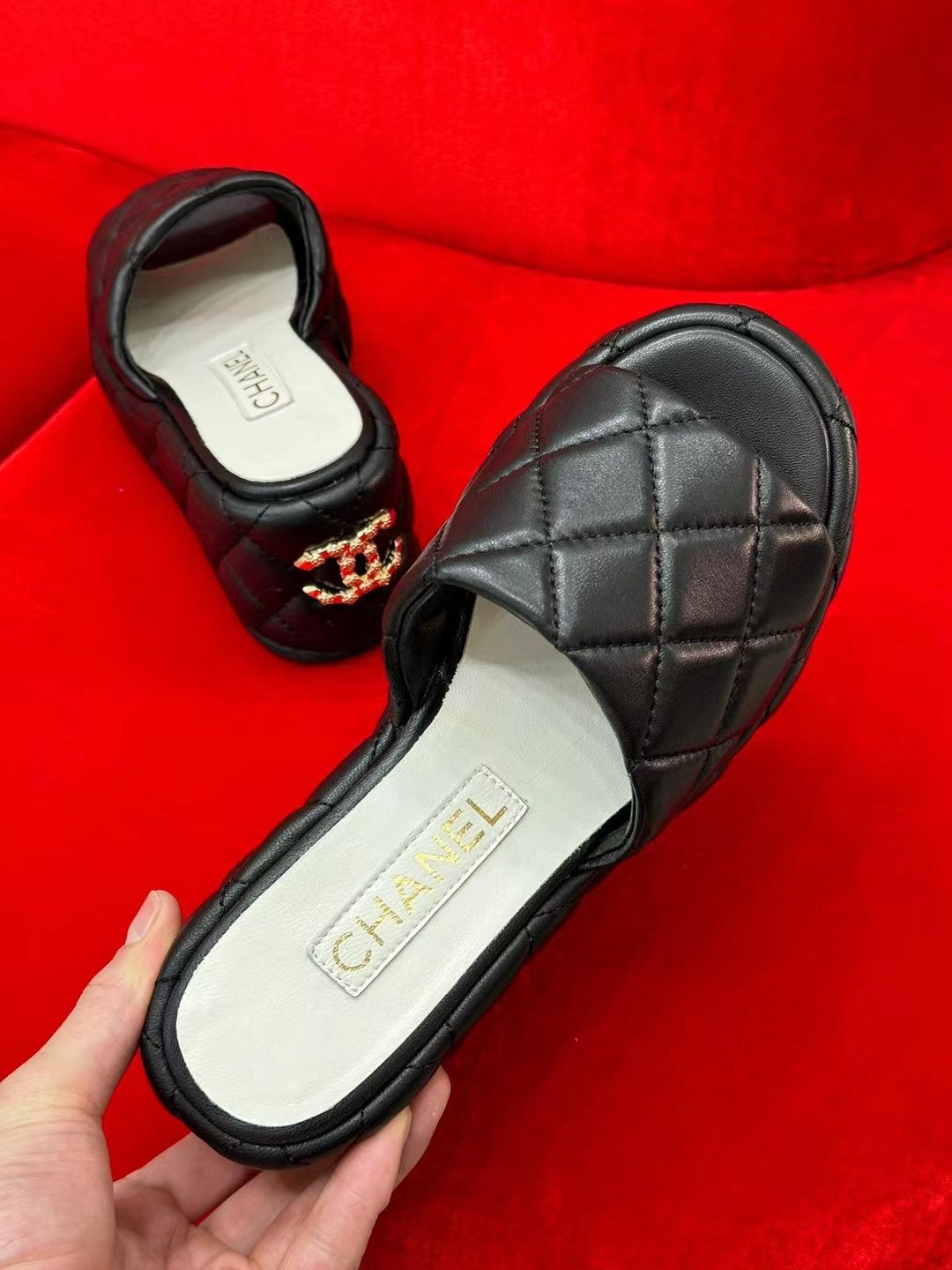 CC WEDGE HEELS BLACK LAMBSKIN