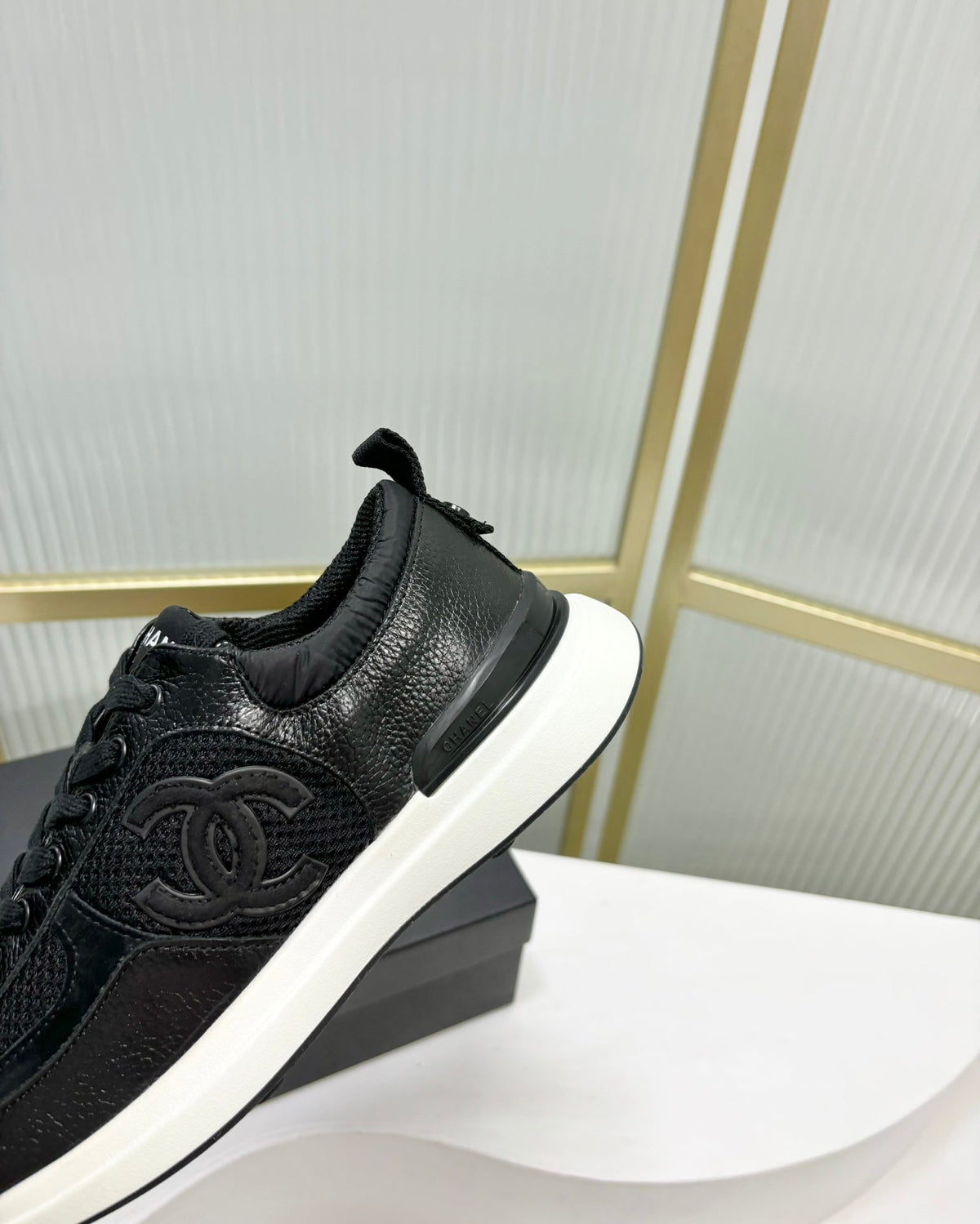 SNEAKER IN BLACK SUEDE