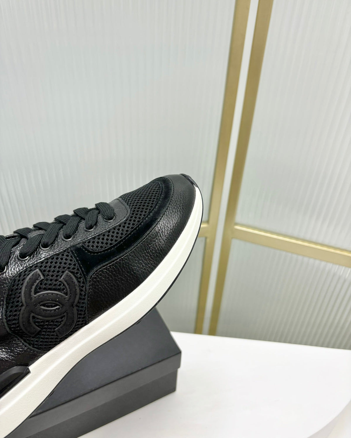 SNEAKER IN BLACK SUEDE