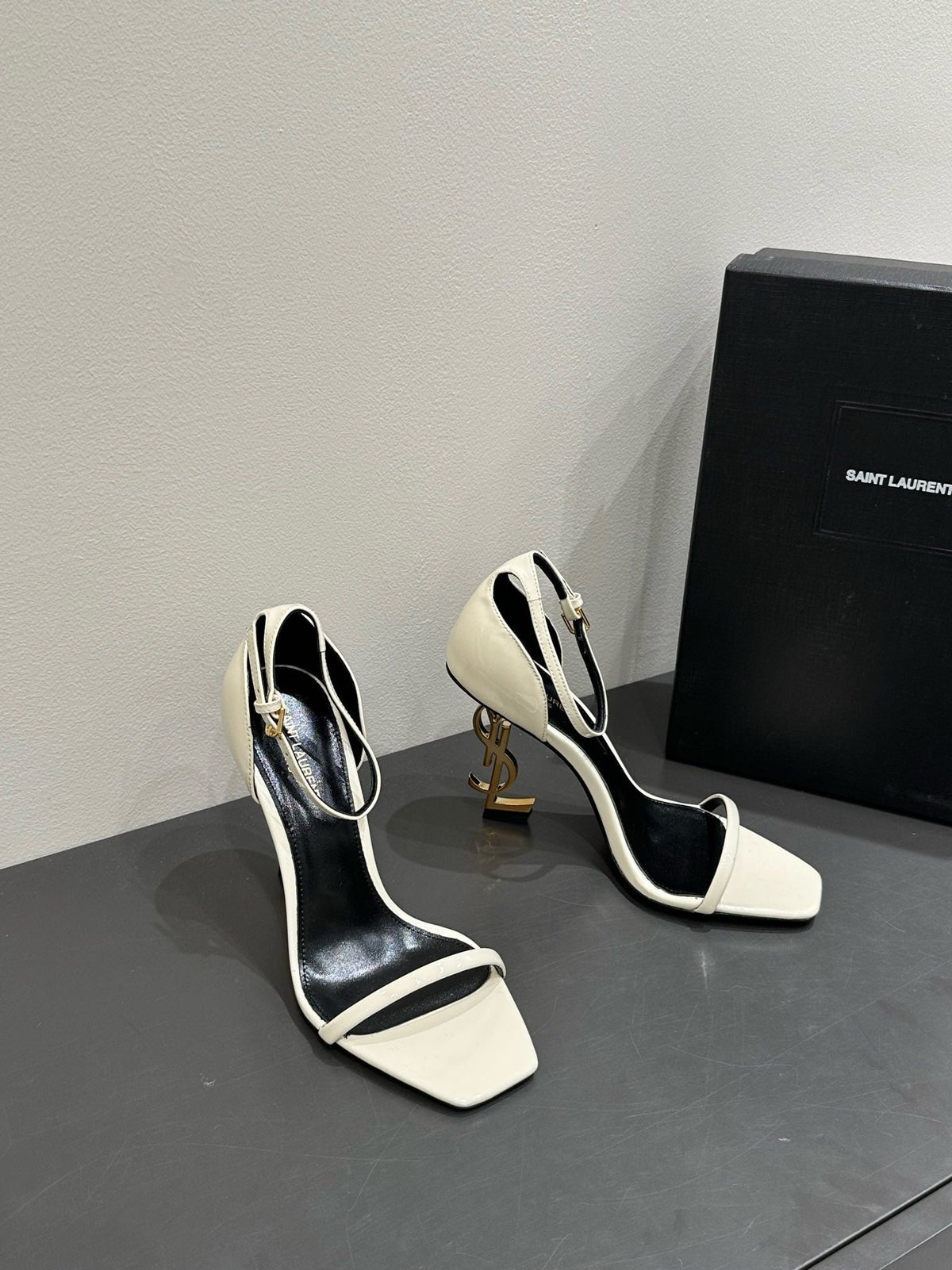 YSL HEELED SANDALS 25S 105 MM IN CREAM WHITE LAMBSKIN