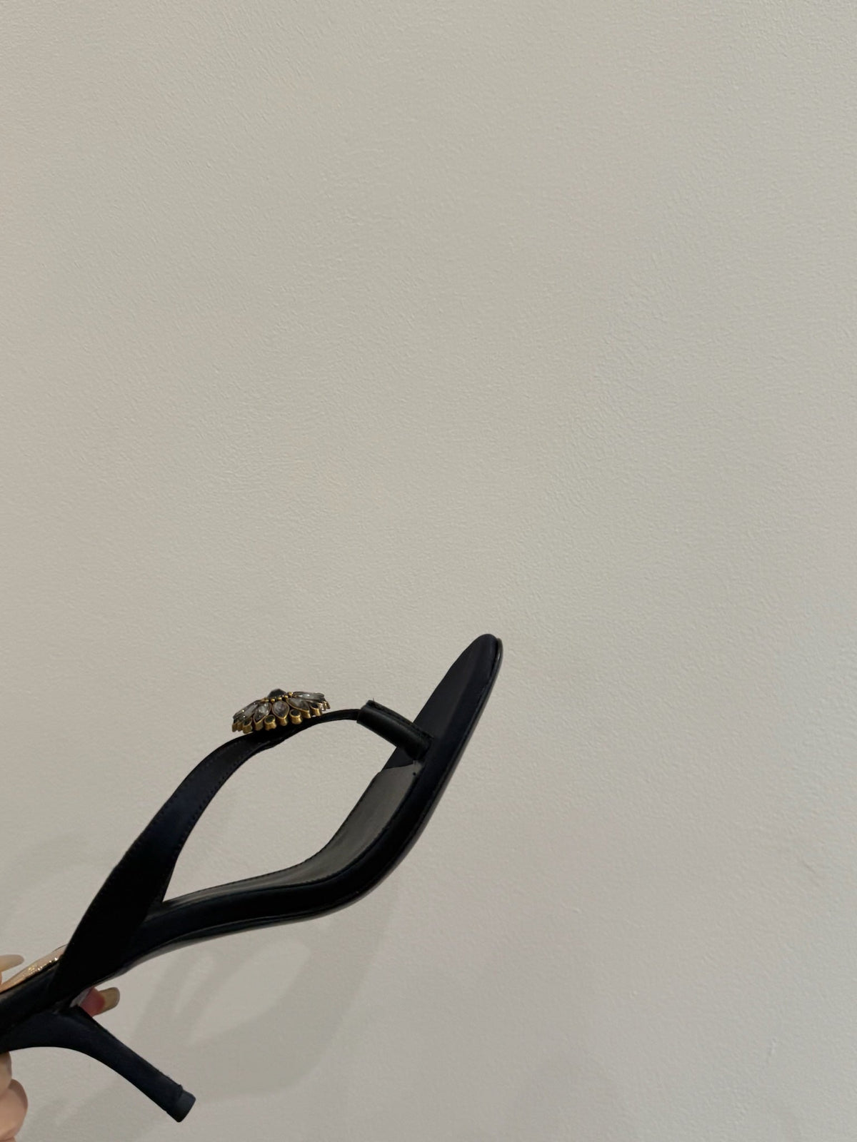 YSL HEELED THONG SANDALS 25S IN BLACK SATIN WITH CRYSTAL