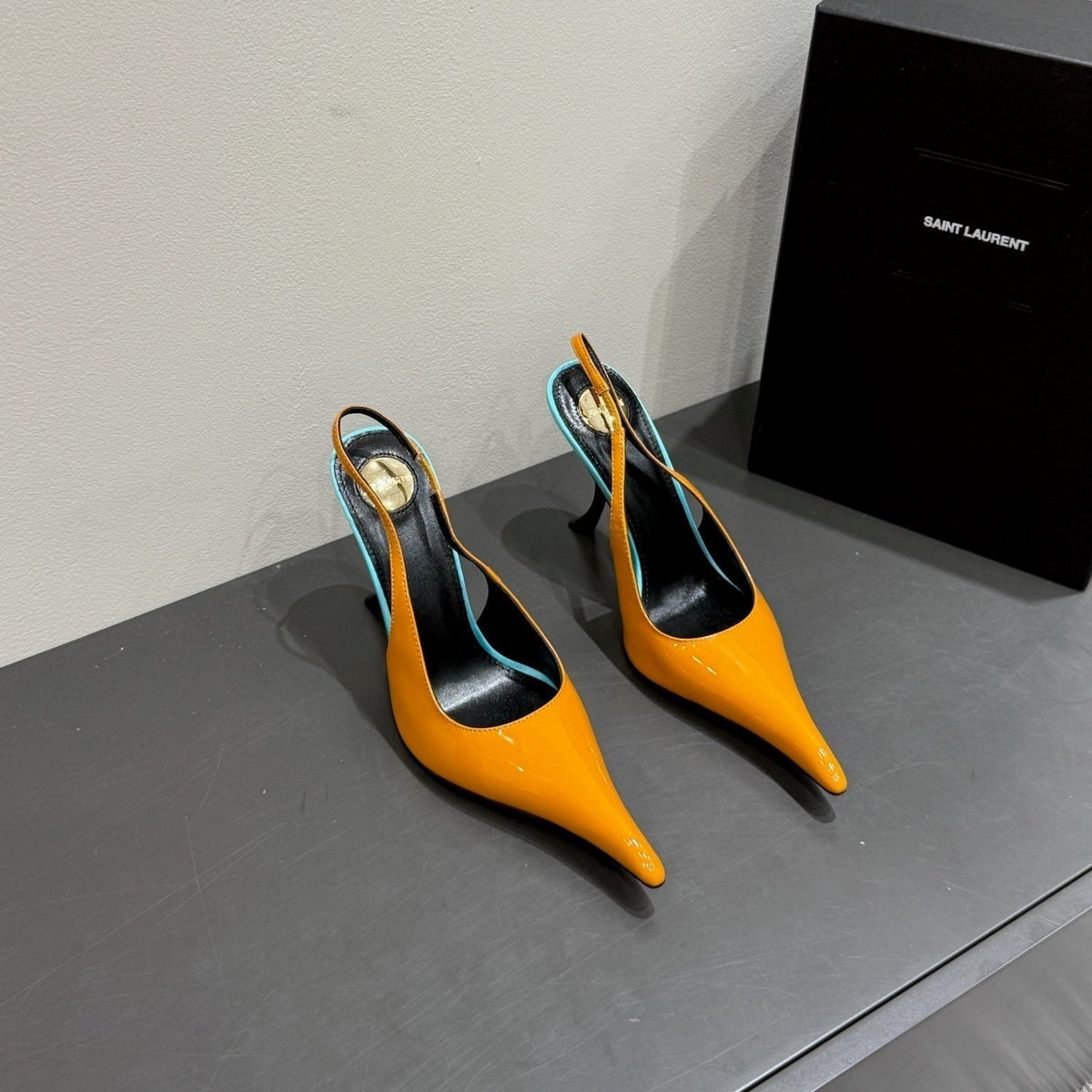 YSL HIGH SLINGBACK 25S IN ENERGY ORANGE GLOSSY LAMBSKIN