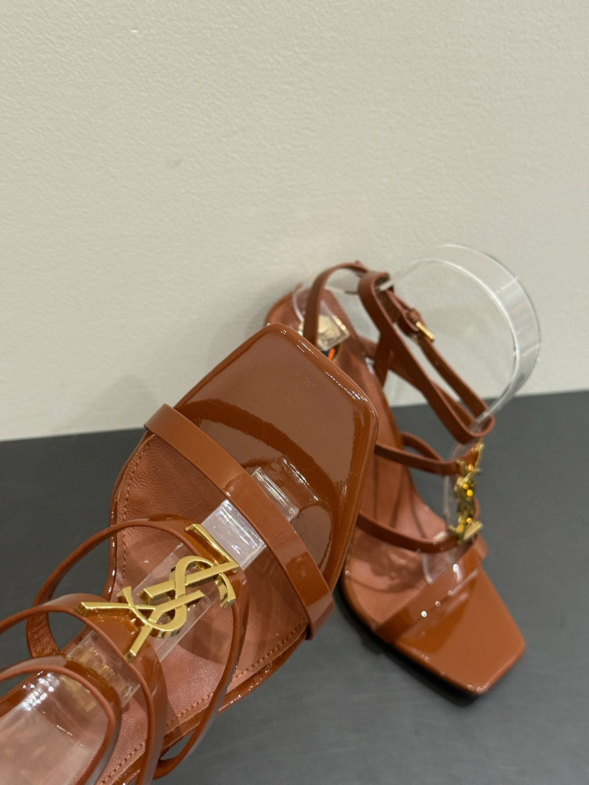 YSL SINGLE-STRAP HEELED SANDALS 25S IN BROWN LAMBSKIN