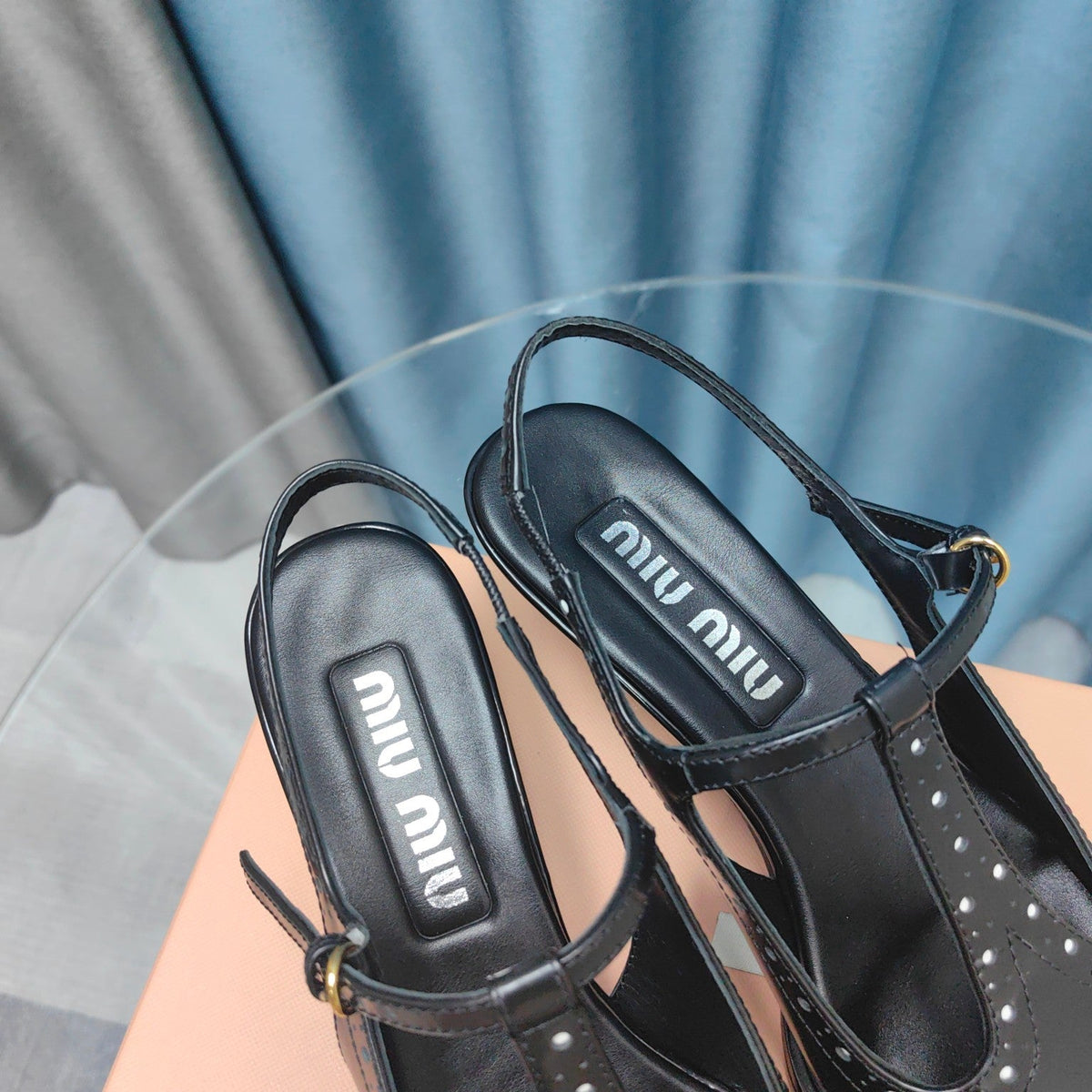 SLINGBACK BLACK LAMBSKIN WITH T- STRAPS
