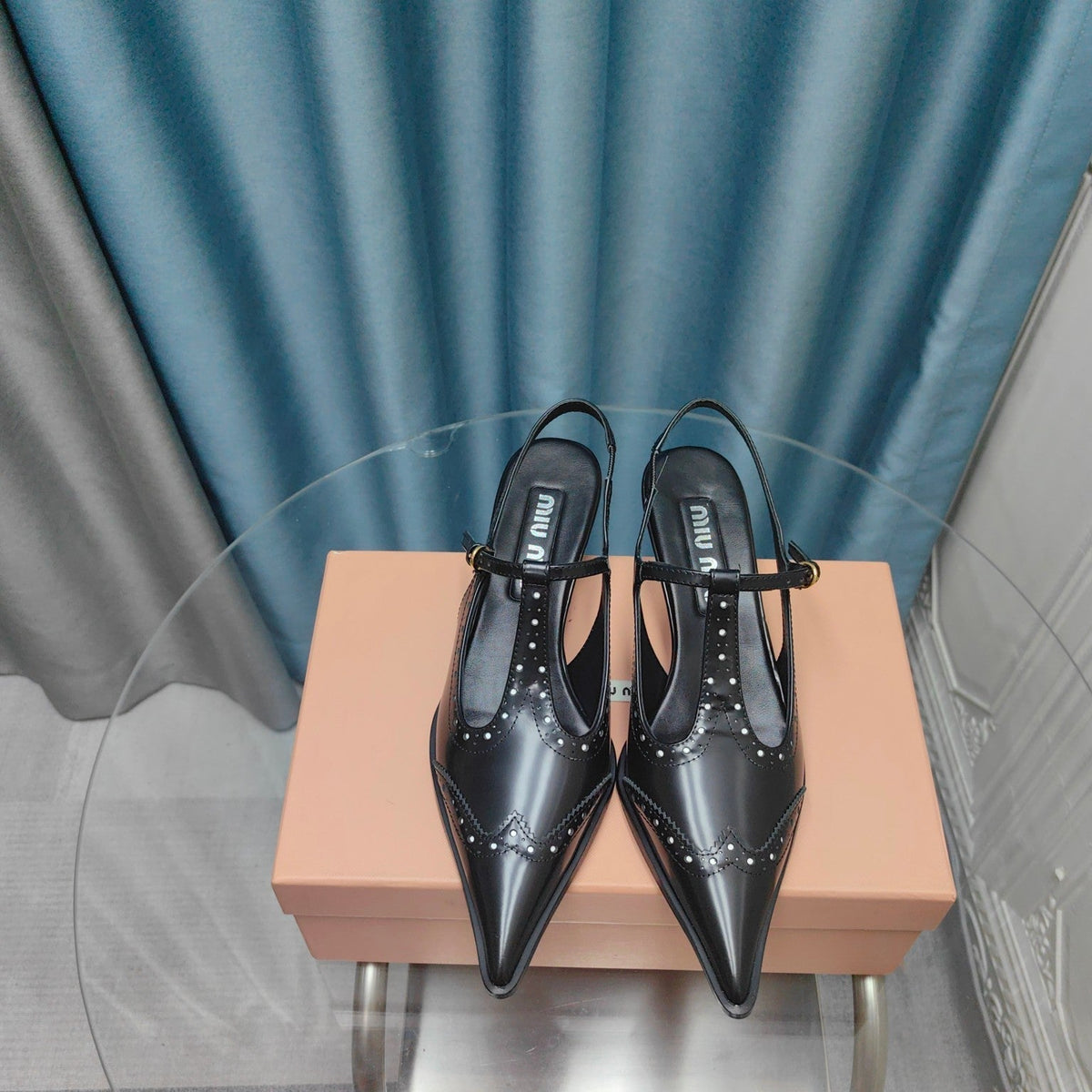 SLINGBACK BLACK LAMBSKIN WITH T- STRAPS