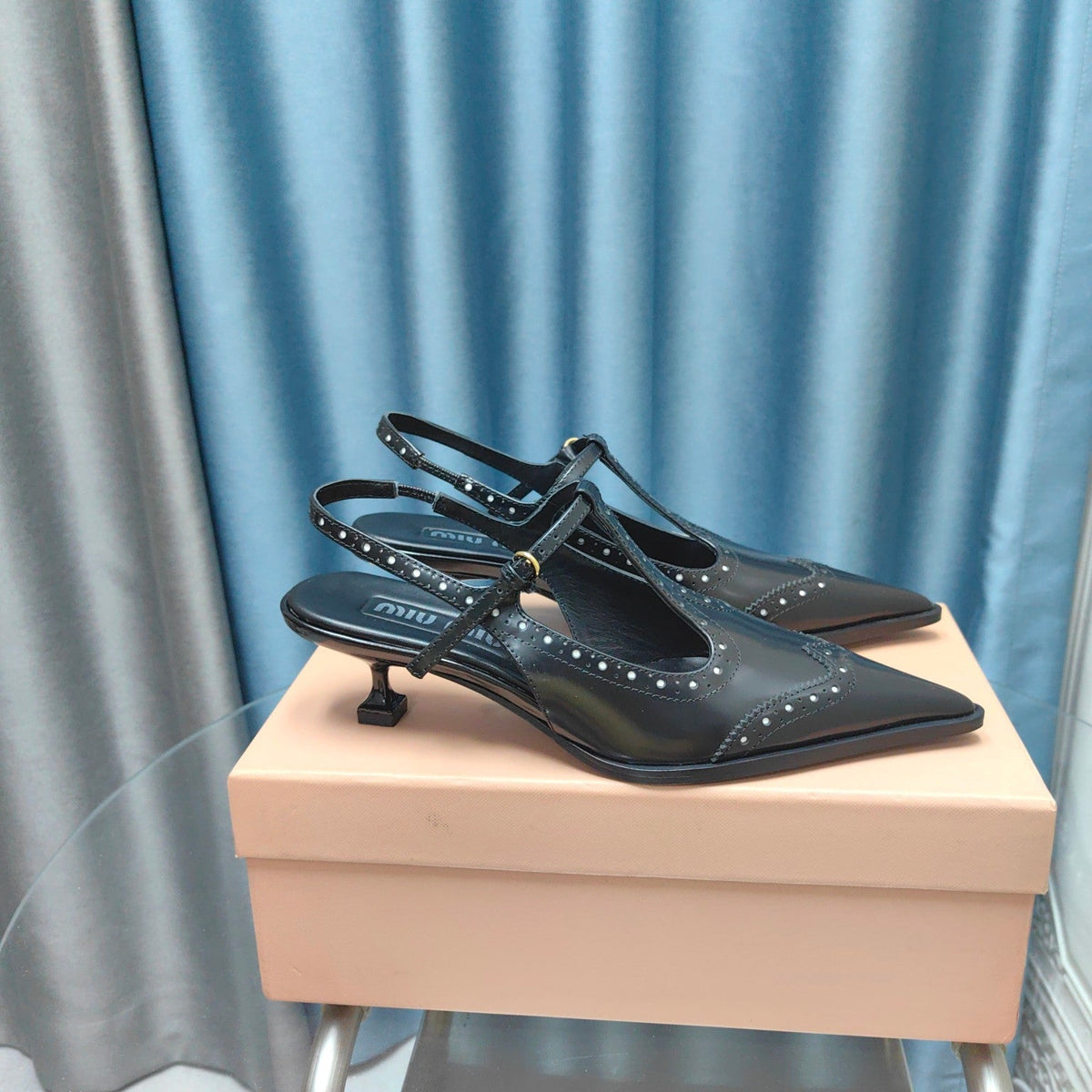 SLINGBACK BLACK LAMBSKIN WITH T- STRAPS