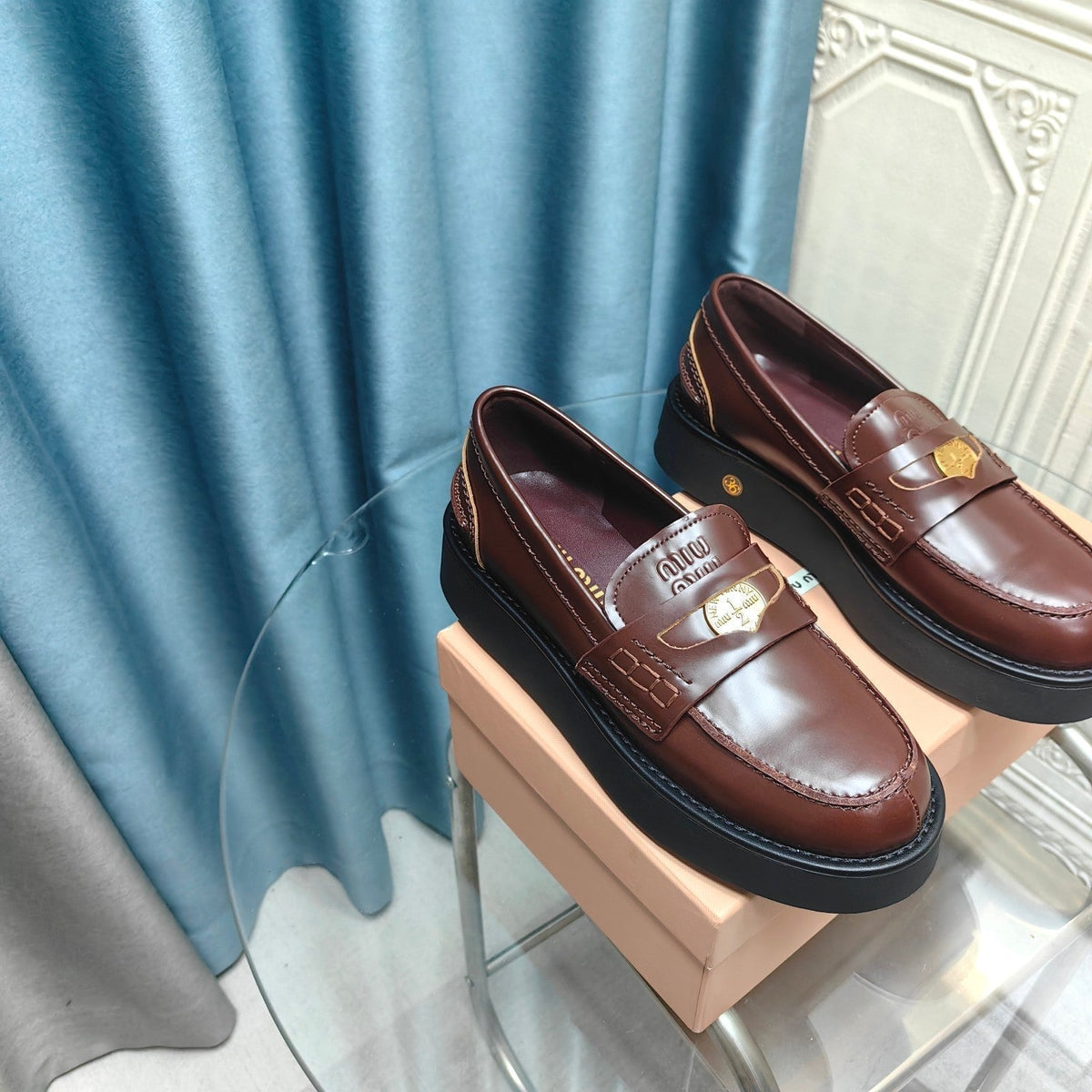 THICK-SOLED LOAFERS SHOES WALNUT COLOR COWHIDE