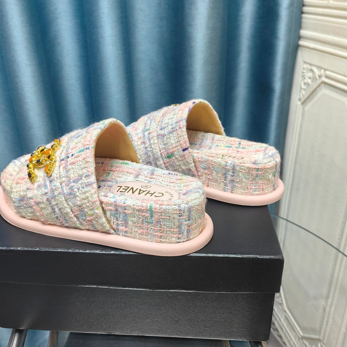 PLATFORM HEELS SANDALS IN LIGHT PINK TWEED