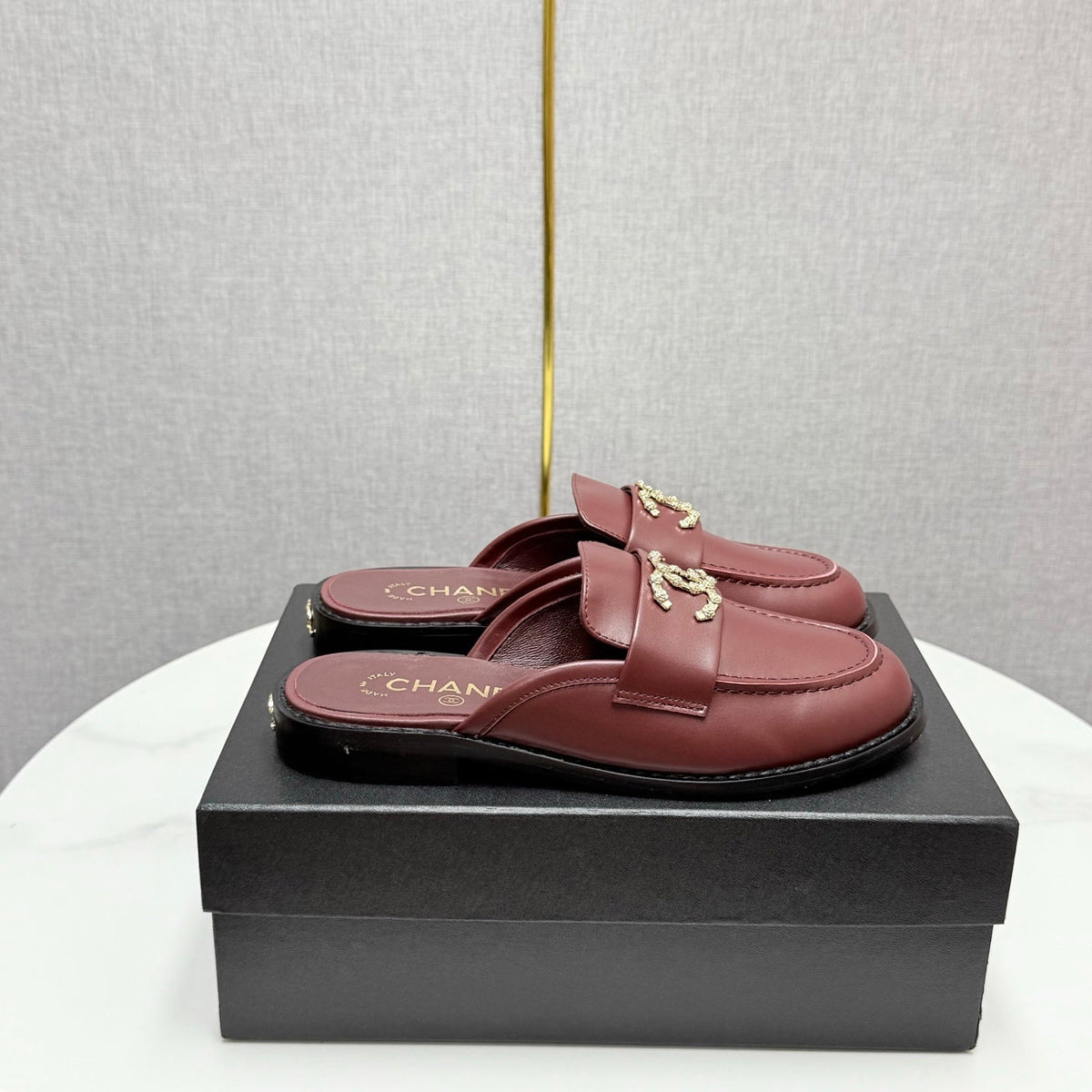 CC FLAT MULE 25S IN DARK RED CALFSKIN STYLE 10