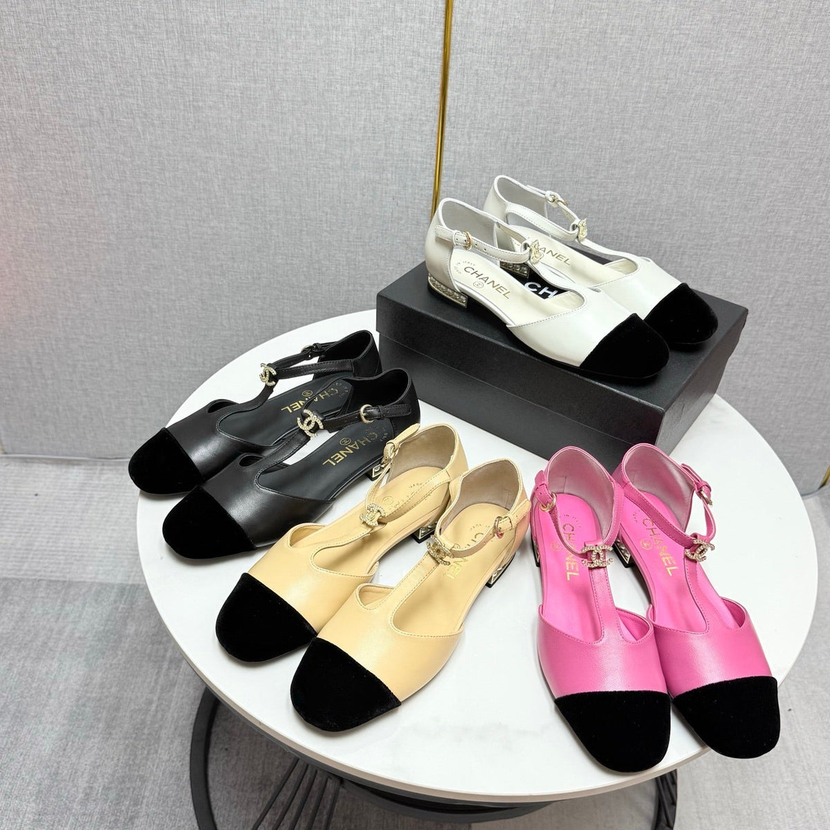 CC MARY JANE 25S IN BLACK LAMBSKIN AND SUEDE WITH PEARL HEEL