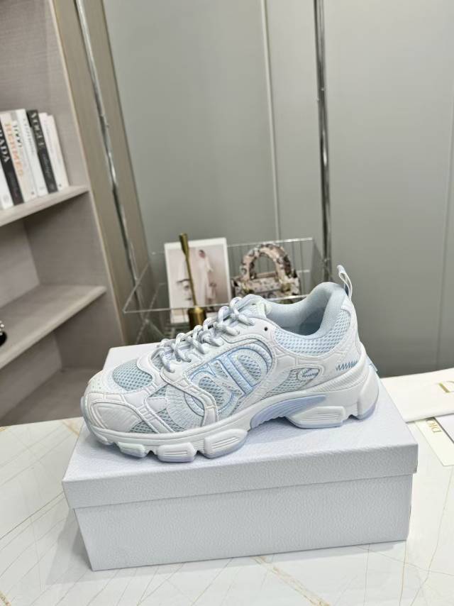CD CHORONO SNEAKER IN WHITE AND LIGHT BLUE MESH