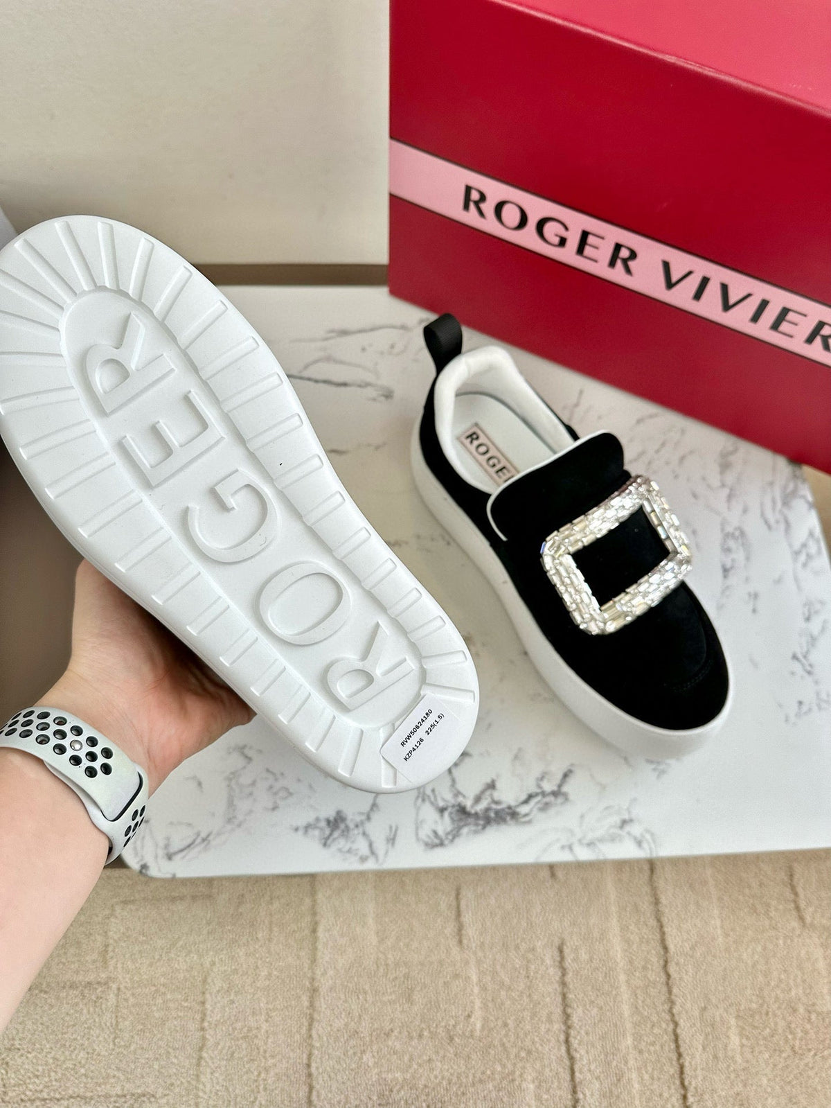 VIV' UP SNEAKERS IN BLACK SUEDE
