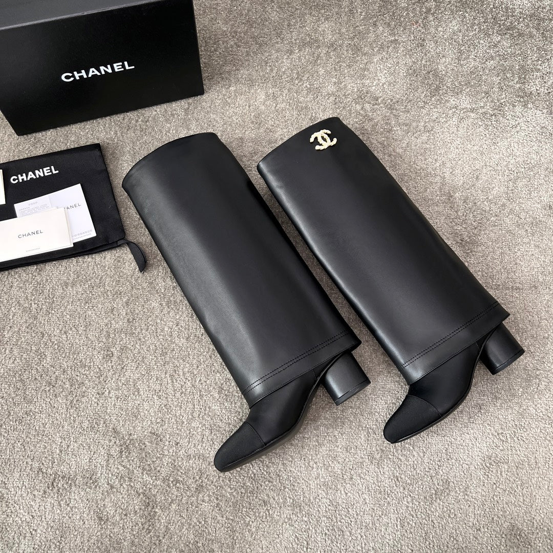 CHANEL 25S HIGH BOOTS 55MM IN BLACK CALFSKIN AND CANVAS GOLD HARDWRE