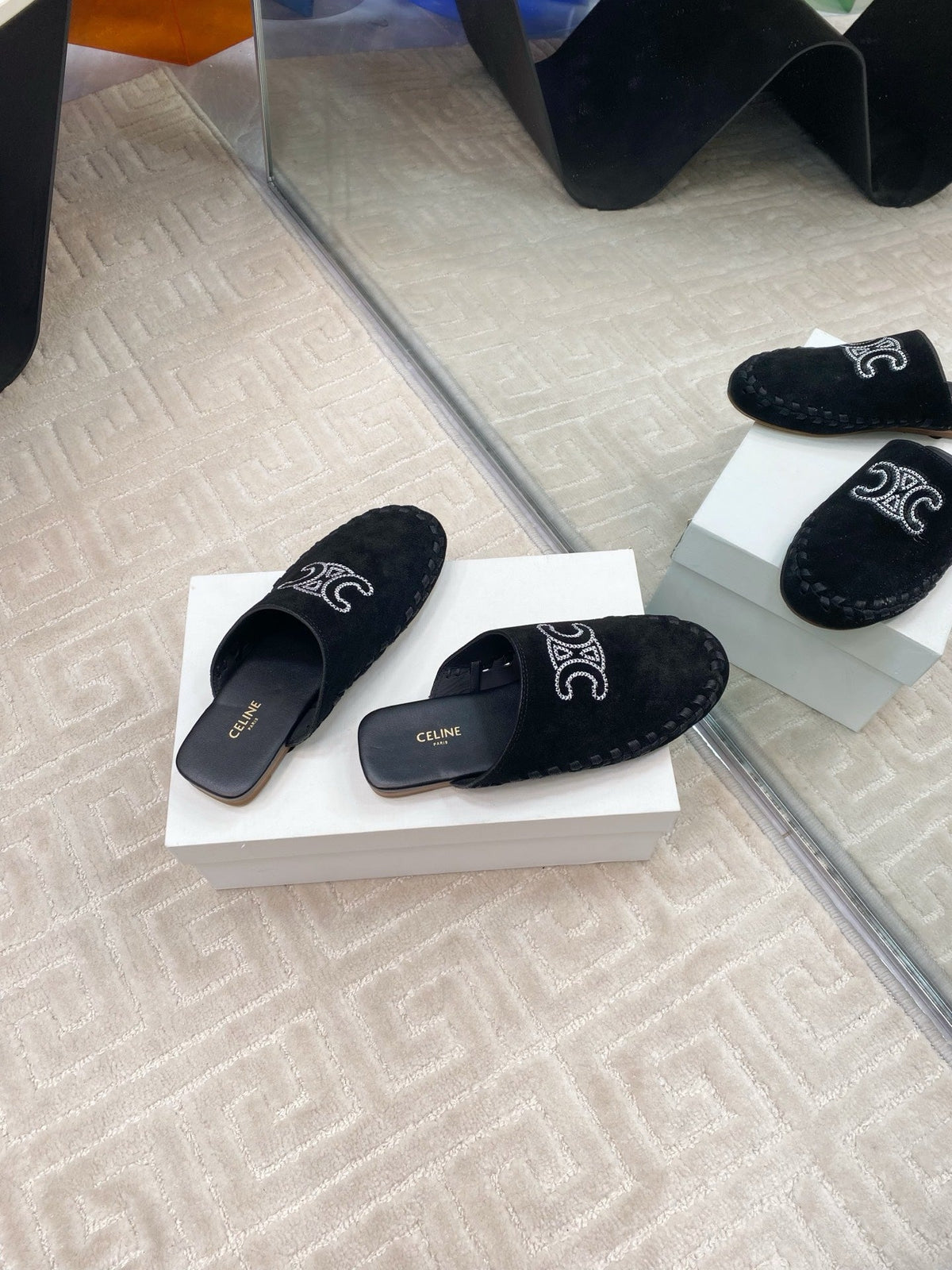 MARLOU MULE IN BLACK SUEDE