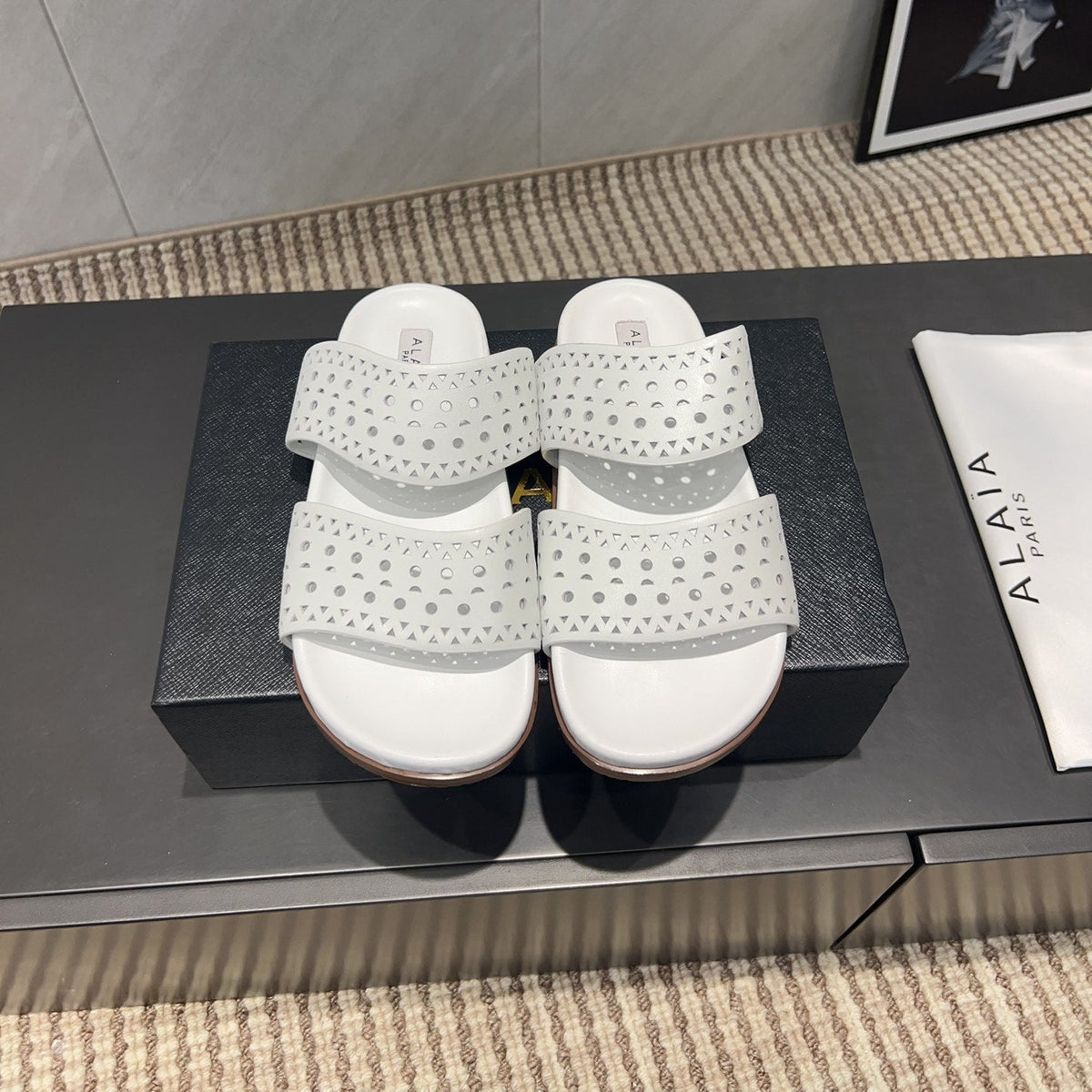ALAIA CHUNKY TWO-STRAP SLIDES 25S IN WHITE CALFSKIN