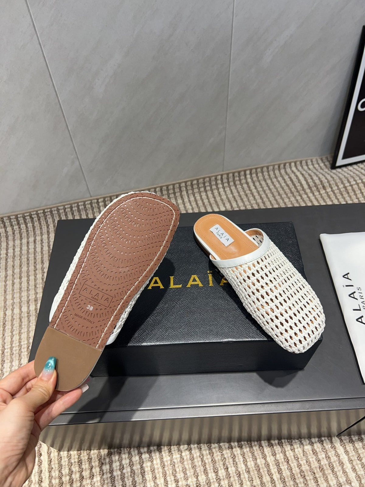 ALAIA WOVEN FLAT SHOES IN WHITE CALFSKIN STYLE 4