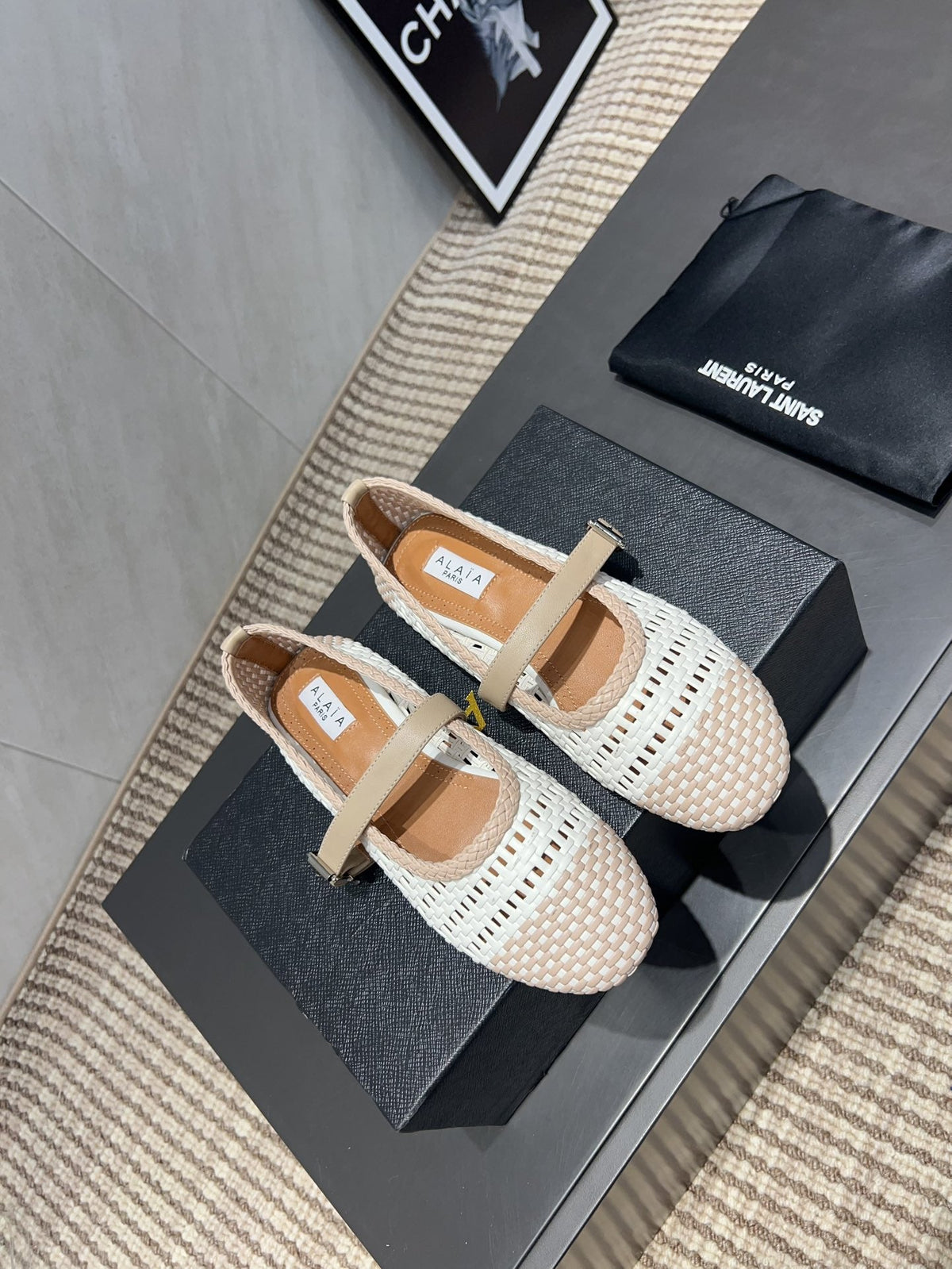 ALAIA MARY JANE FLATS WOVEN PATTERN 25S IN WHITE MIX LIGHT BEIGE CALFSKIN