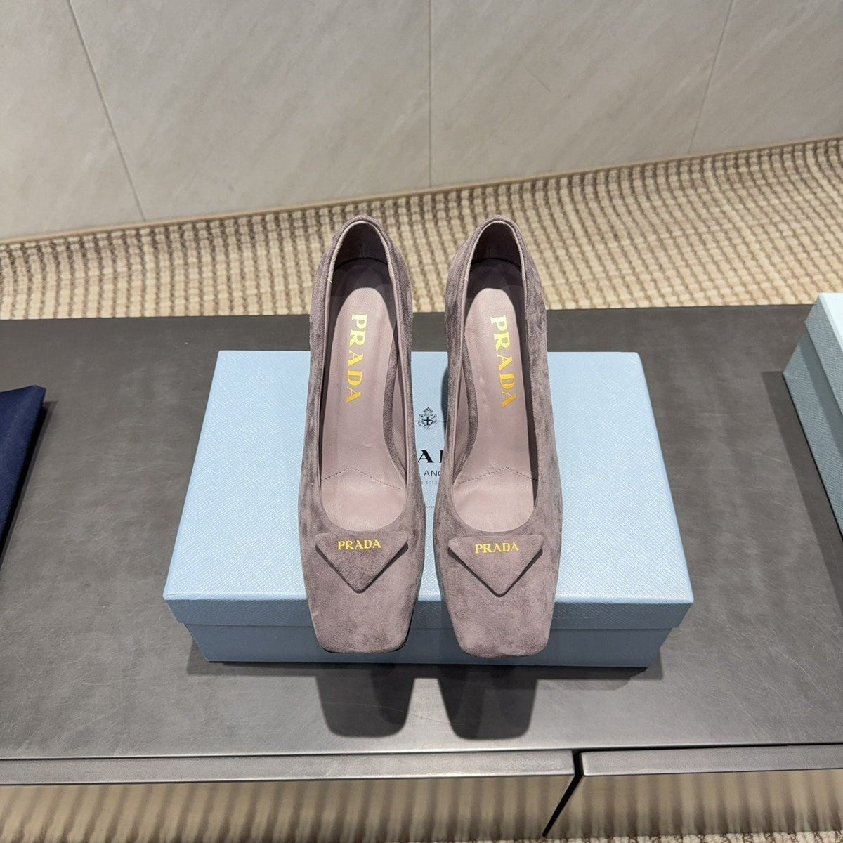 PRADA 26S SQUARE TOE HIGH HEELS 85MM IN TAUPE BROWN SUEDE WITH LOGO