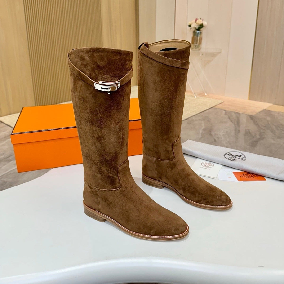 HM 25S JUMPING KNEE-HIGH BOOTS IN BROWN SUEDE WITH SILVER HARDWARE