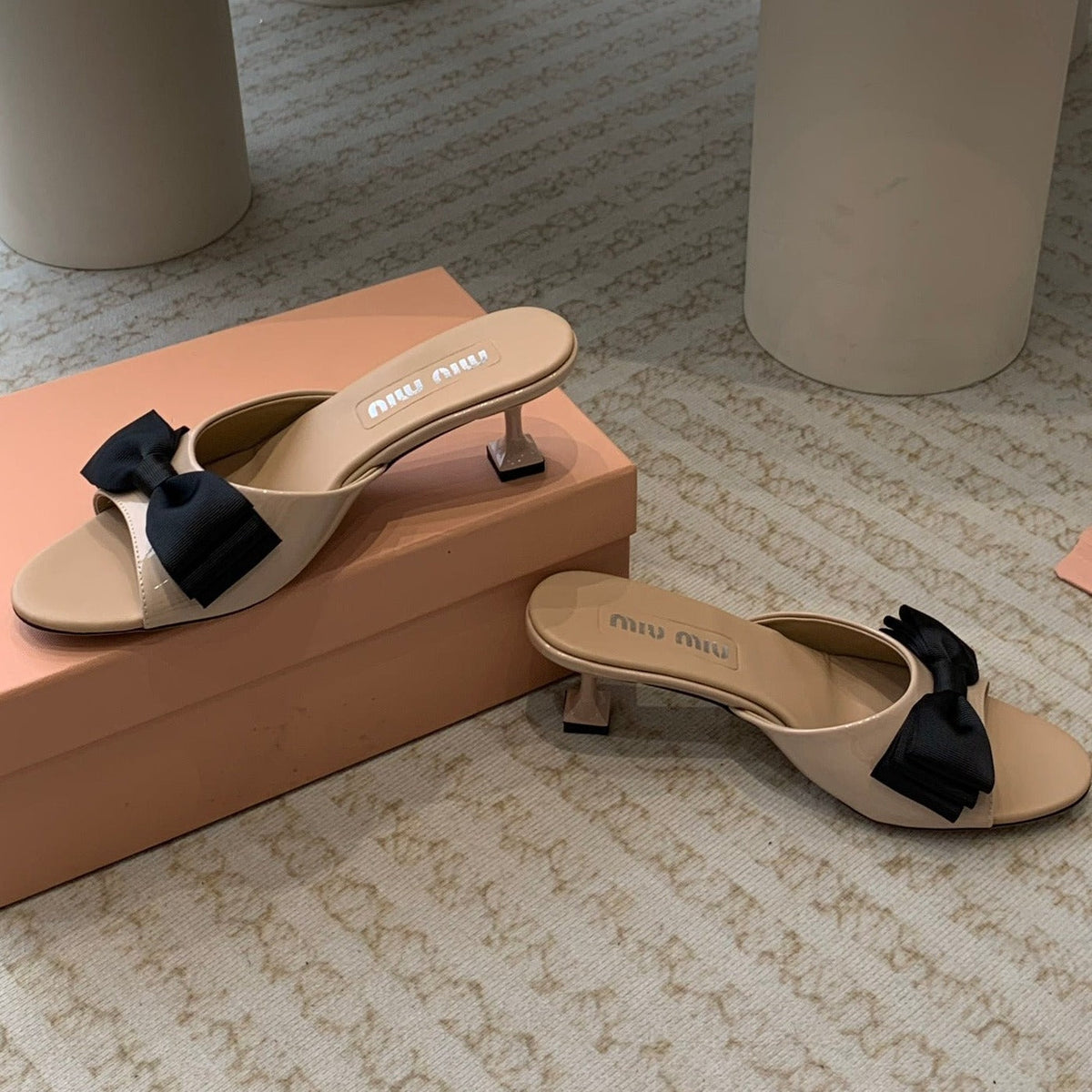 Nude Beige Mid - Heels With Black Bow Calfskin
