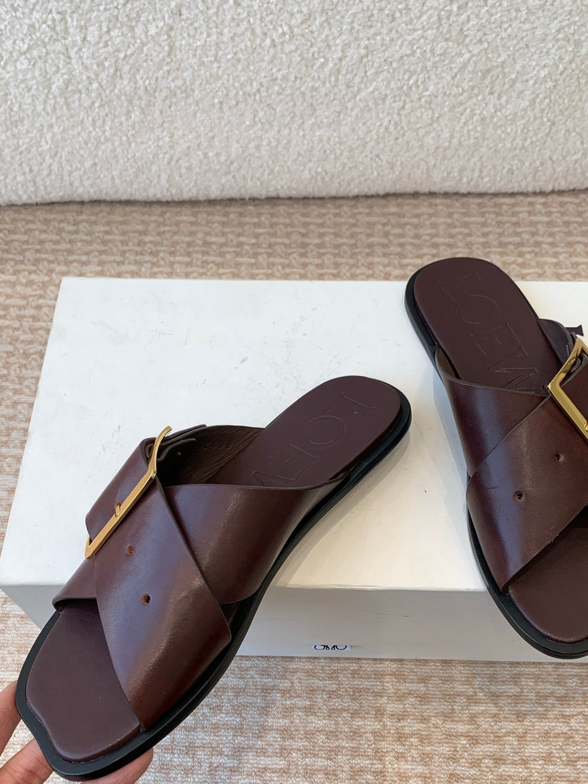 PETAL BELT FLAT SANDAL IN RUSSET BROWN CALFSKIN