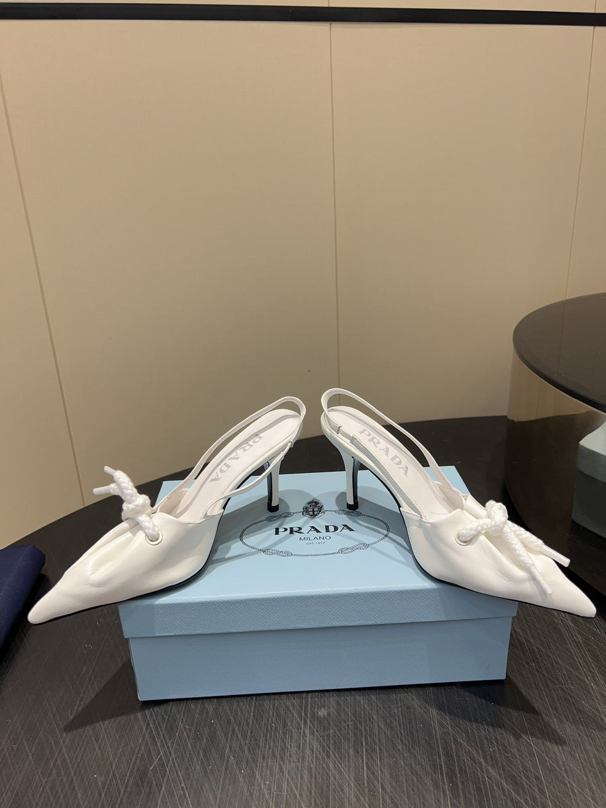 PRADA 25S POINTED TOE SLINGBACK 85MM IN WHITE LAMBSKIN WITH TIE UP DESIGN