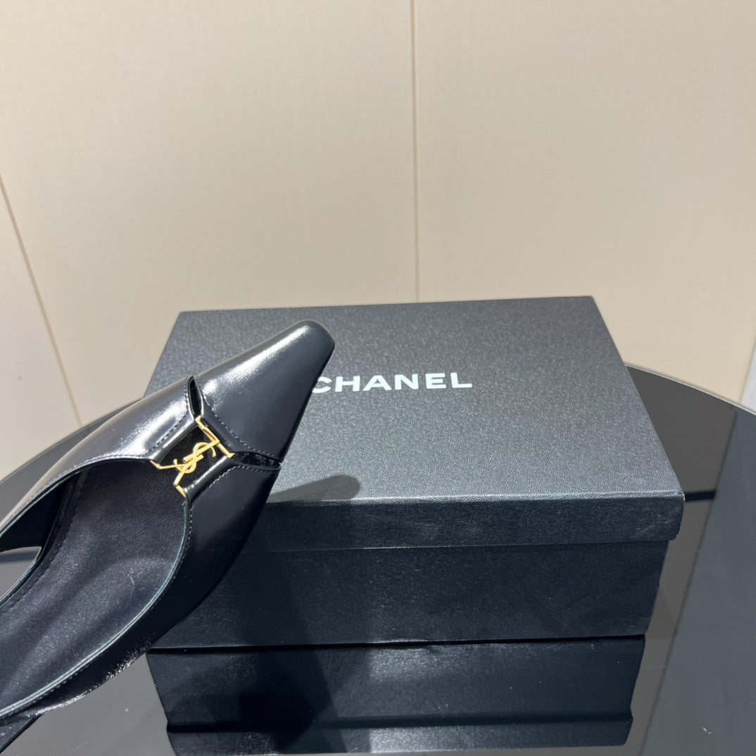 YSL SLINGBACK FLATS 25S IN BLACK LAMBSKIN WITH GOLD HARDWARE