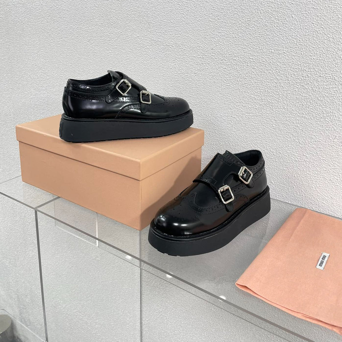 Baroque Thick-Soled Oxford Shoes Black Calfskin