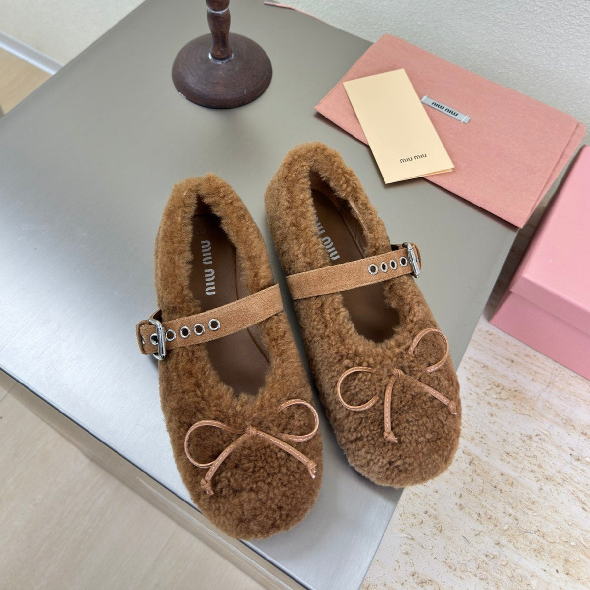 SHEARLING BALLET FLAT BROWN WITH SUEDE STRAP