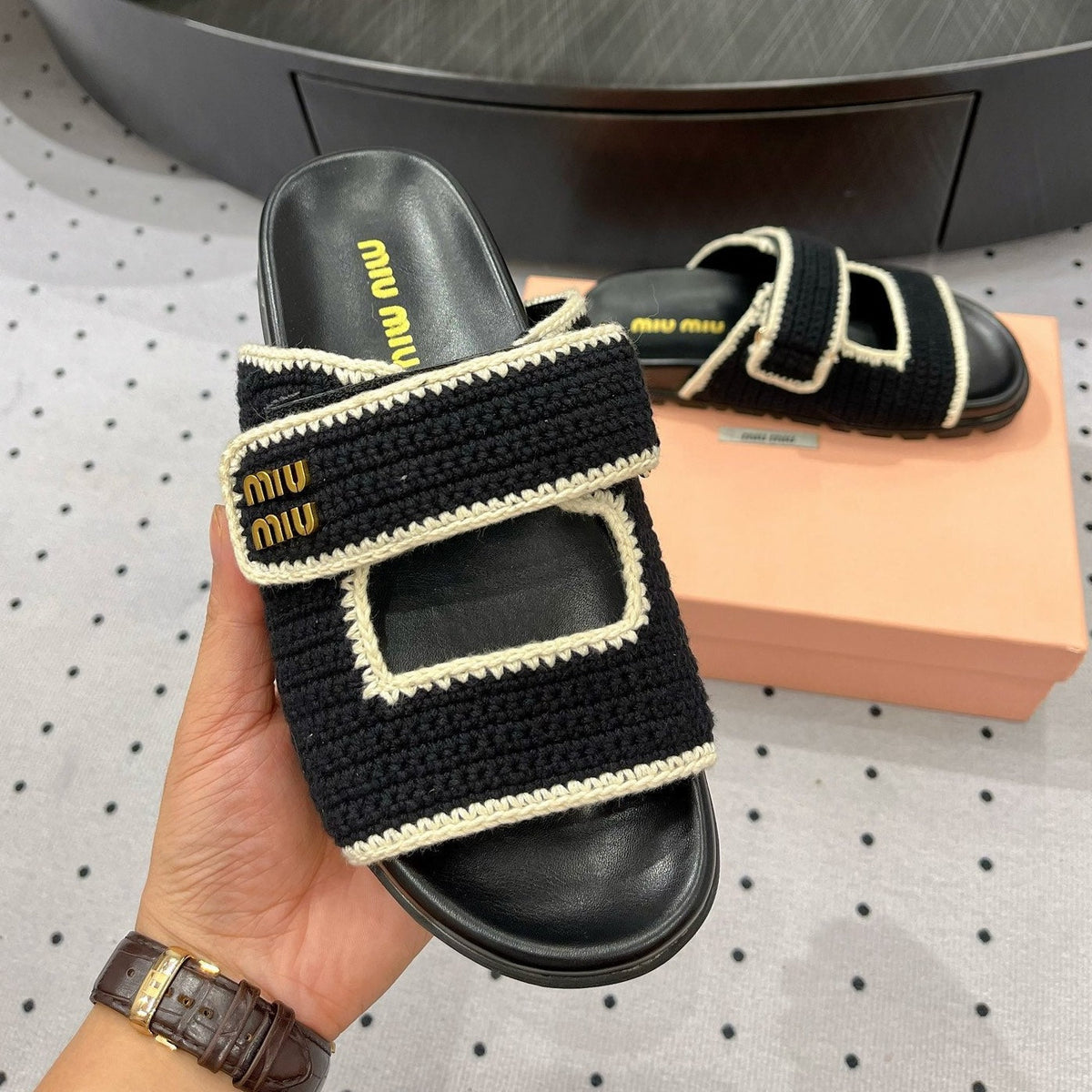 Sandals Black With Ivory Border Fabric