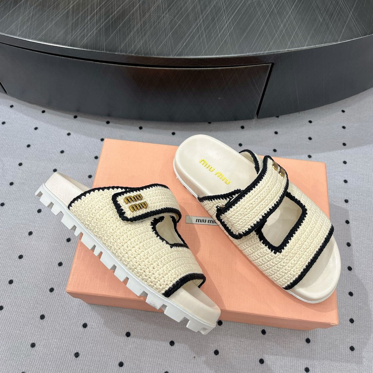 Sandals Ivory With Black Border Fabric