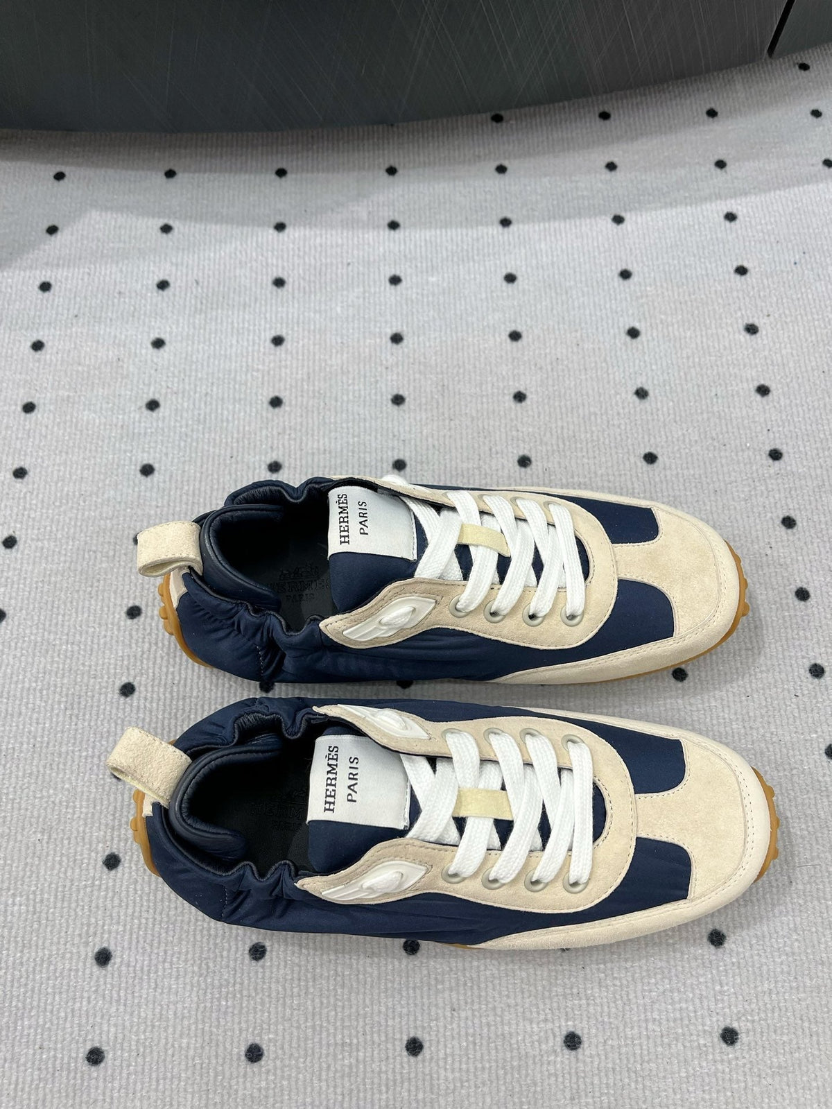 TRAIL SNEAKER IN IVORY TAN MIX SPACE BLUE SUEDE