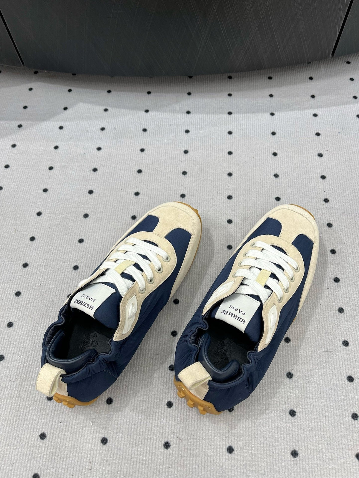 TRAIL SNEAKER IN IVORY TAN MIX SPACE BLUE SUEDE