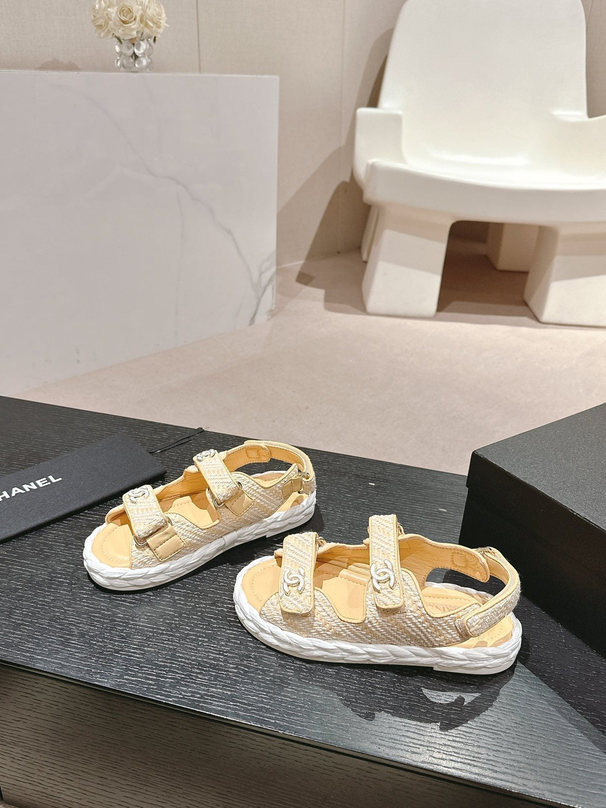 CC DAD SANDALS IN LIGHT YELLOW CALFSKIN