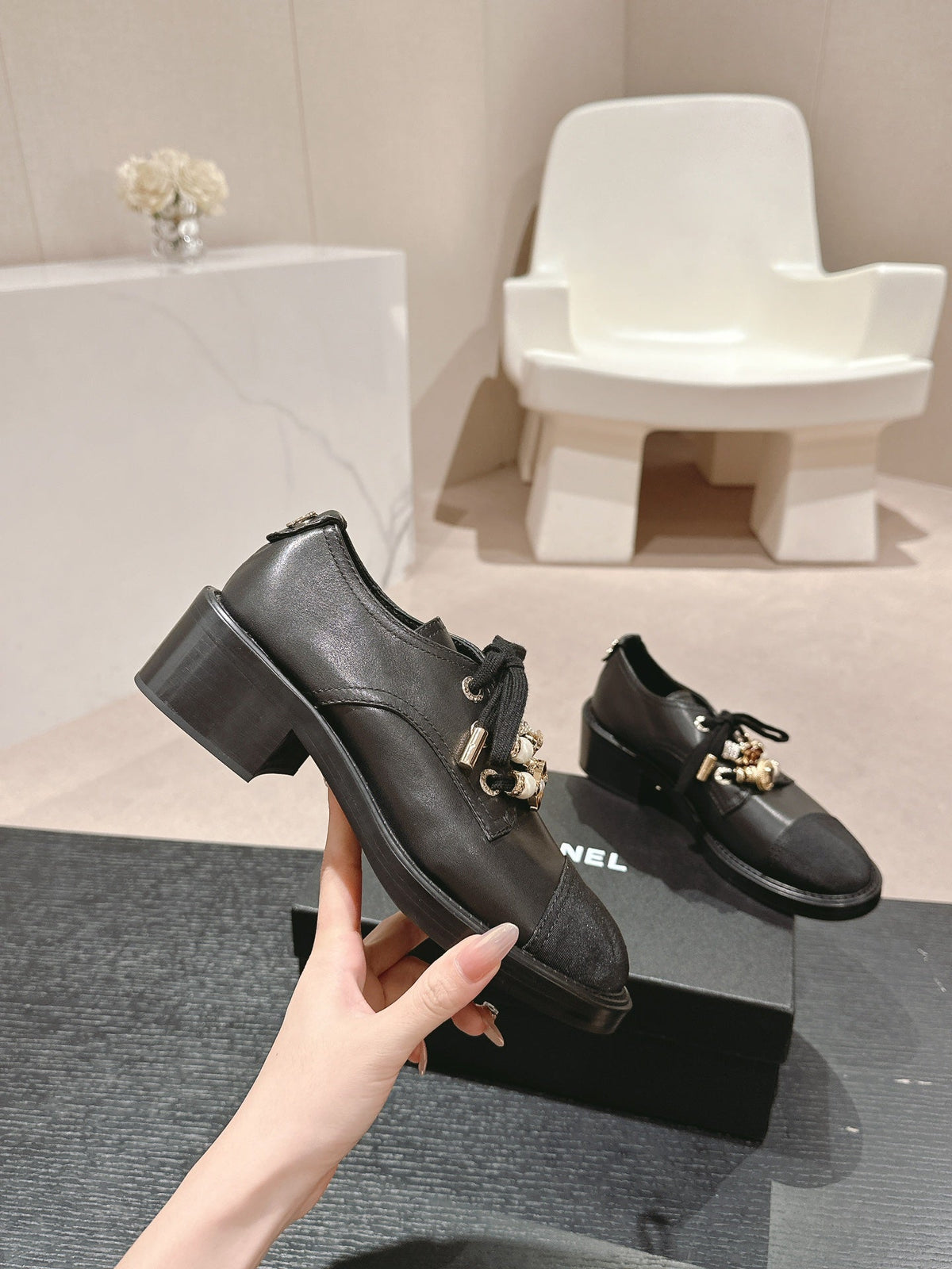 OXFORD SHOES BLACK SHEEPSKIN