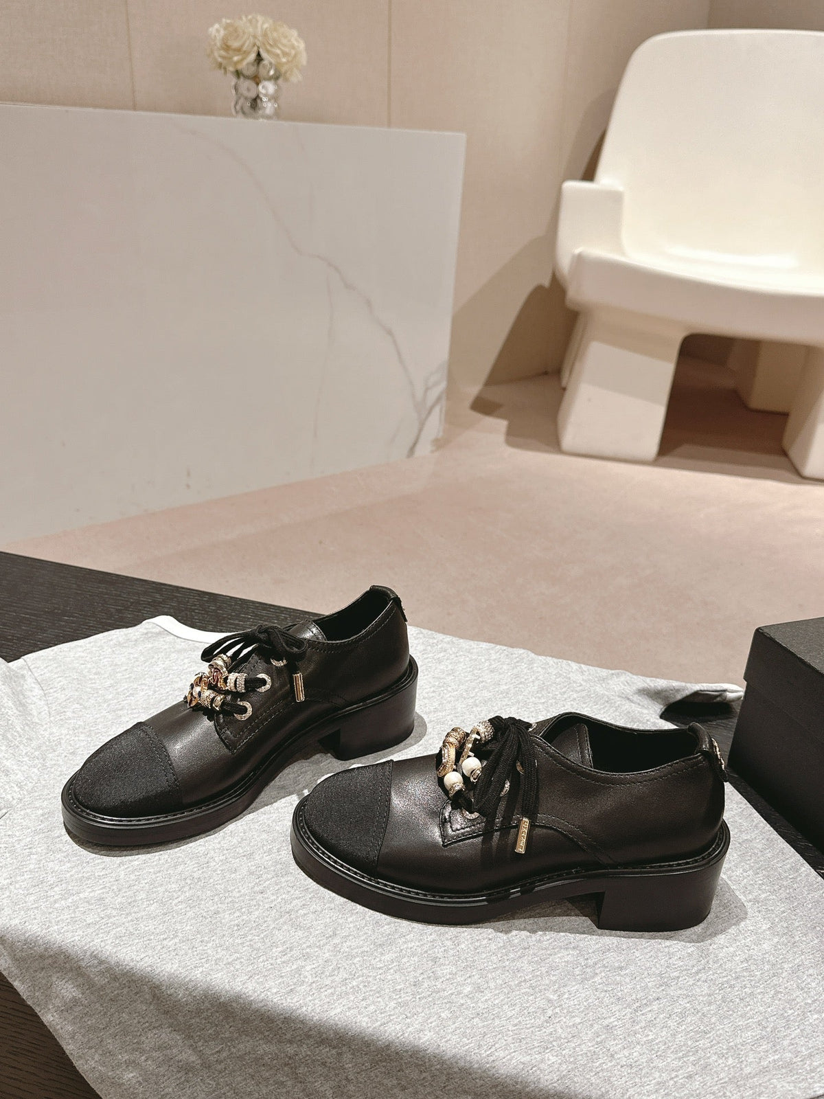 OXFORD SHOES BLACK SHEEPSKIN
