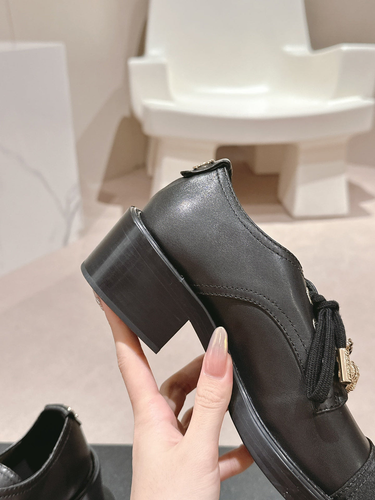 OXFORD SHOES BLACK SHEEPSKIN