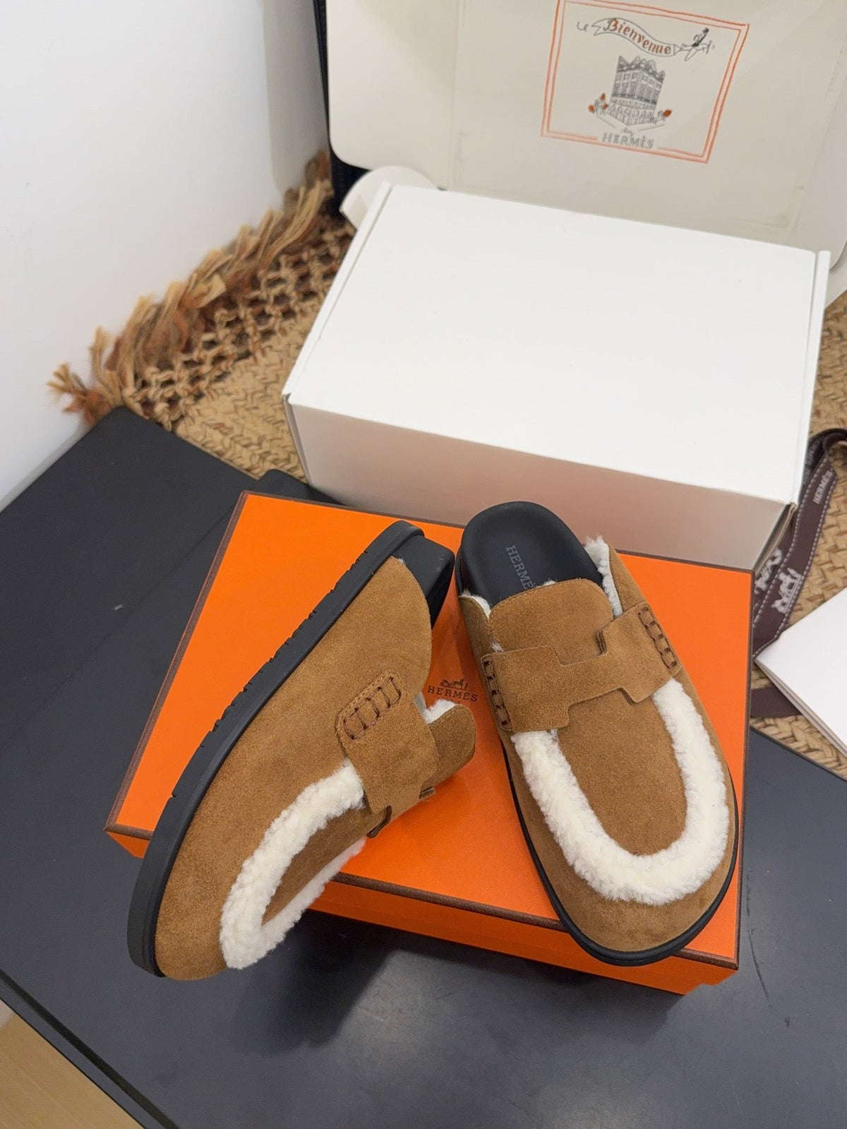 HM 25S MULE IN SOFT BROWN SUEDE MIX WHITE SHEARLING