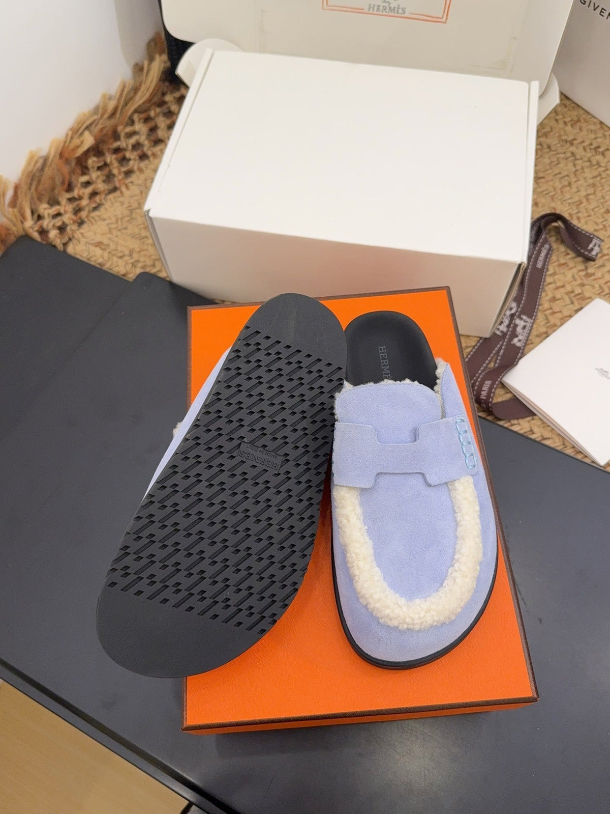 HM 25S MULE IN SOFT LAVENDER BLUE SUEDE MIX WHITE SHEARLING