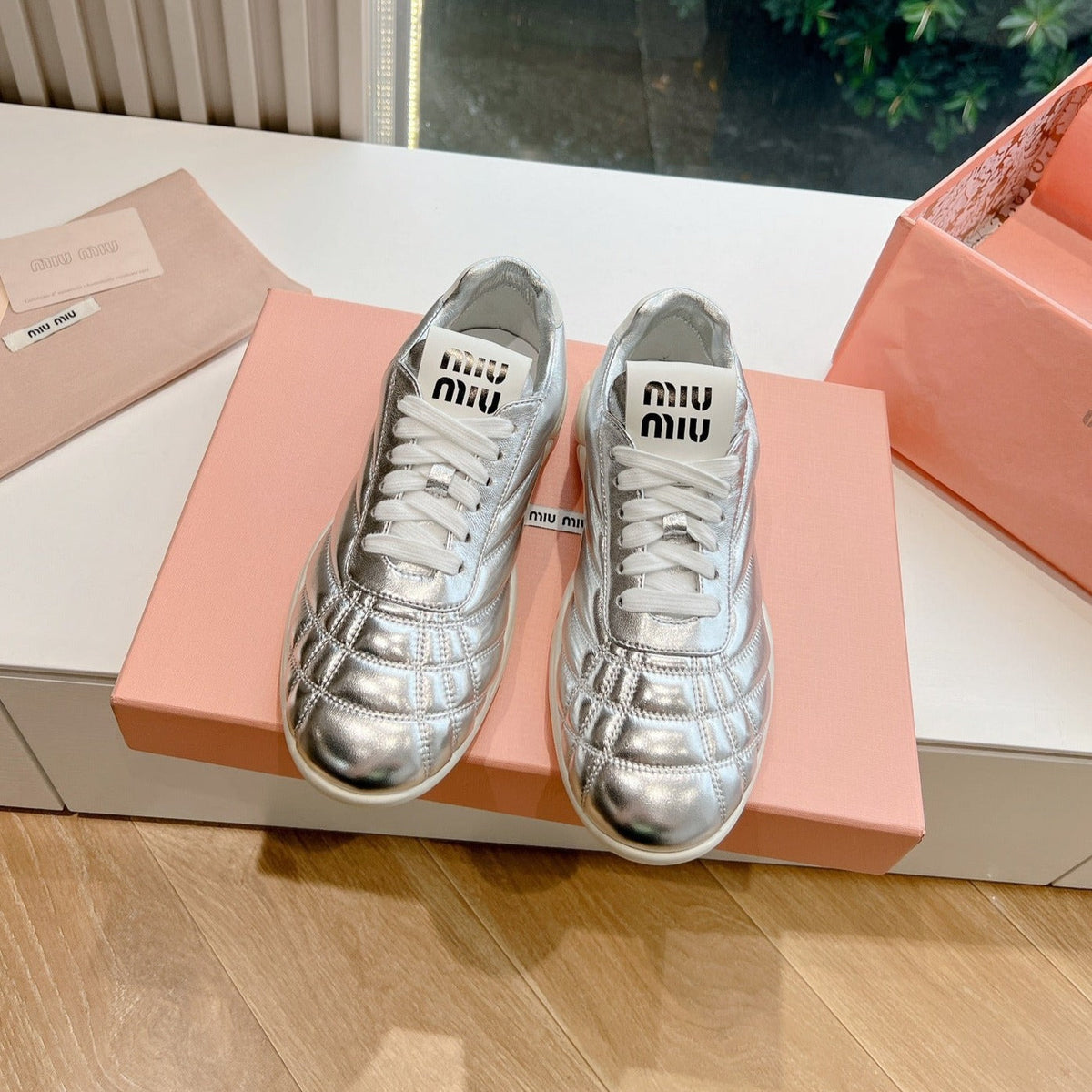Women's Sneakers Silver Cowhide