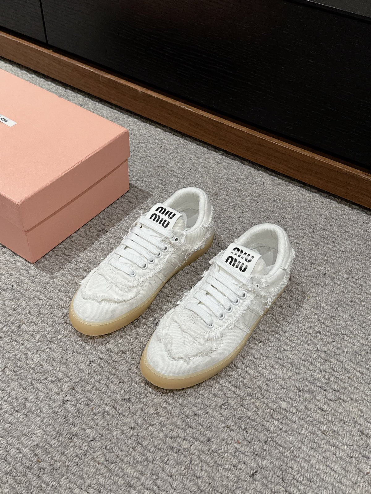Dexun Sneaker White Canvas