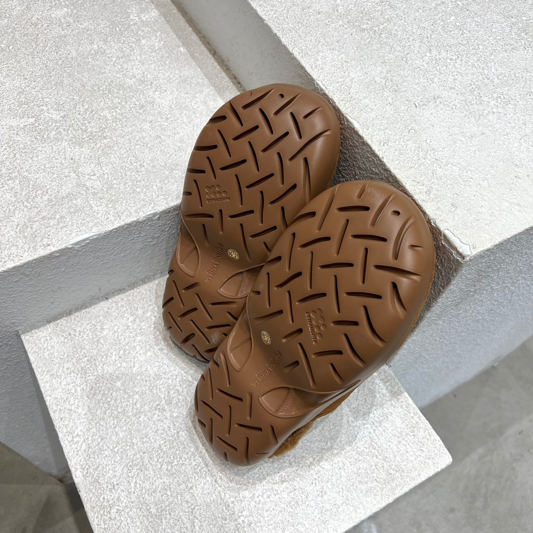 SNAP SLIPPER IN BRONZE BROWN SUEDE AND SHEARLING LINING