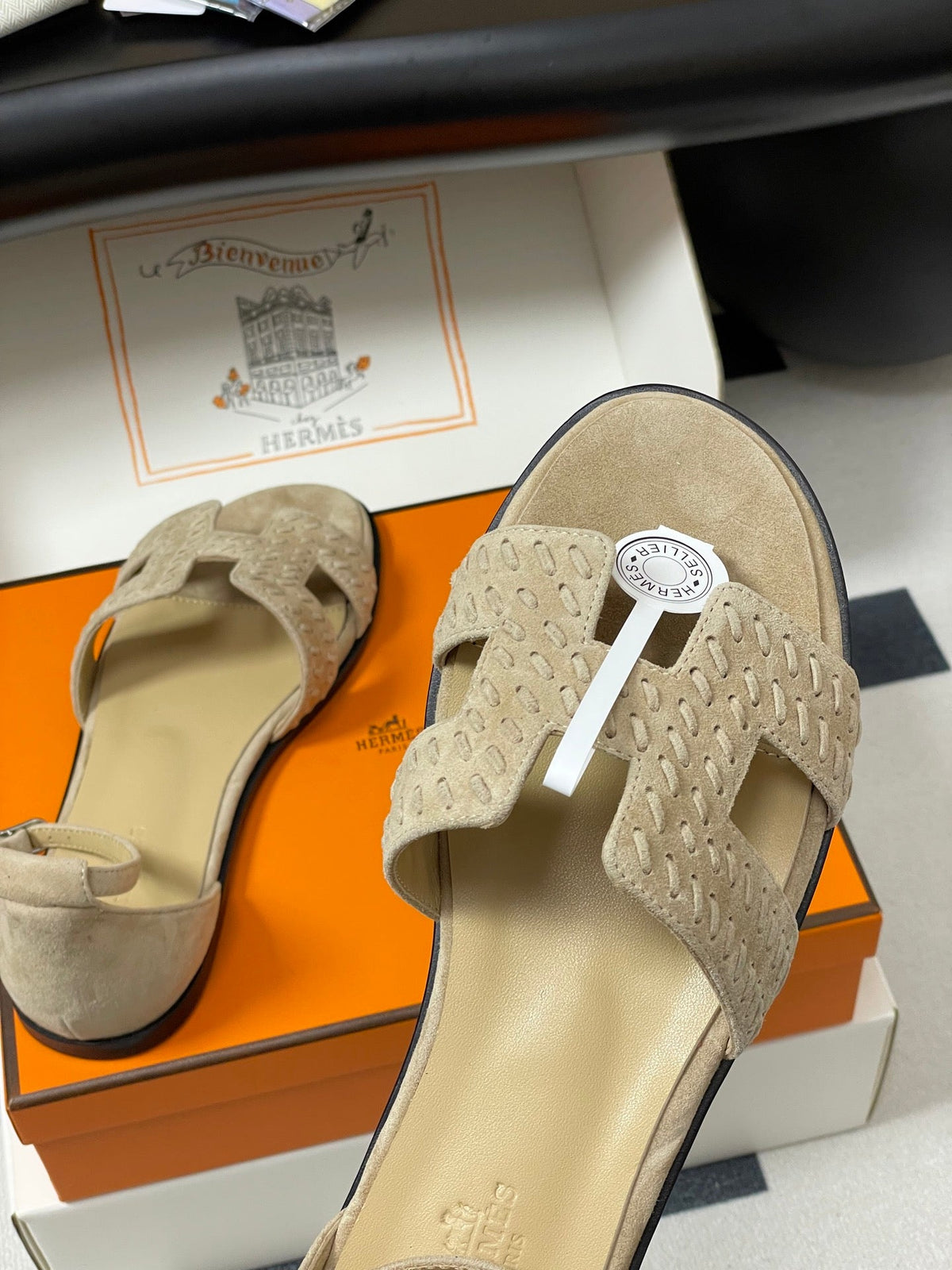 HM 25S SANTORINI SANDAL IN BEIGE SUEDE AND LAMBSKIN