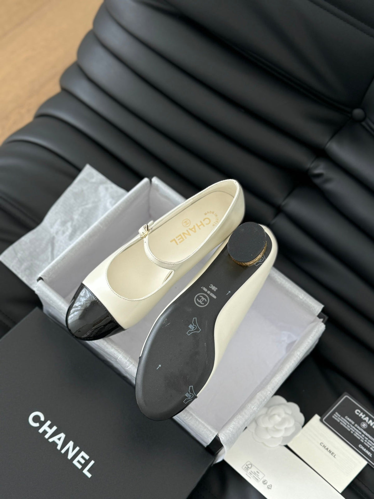 CC MARY JANE SHOES IN WHITE MIX BLACK LAMBSKIN WITH GOLD HARDWARE