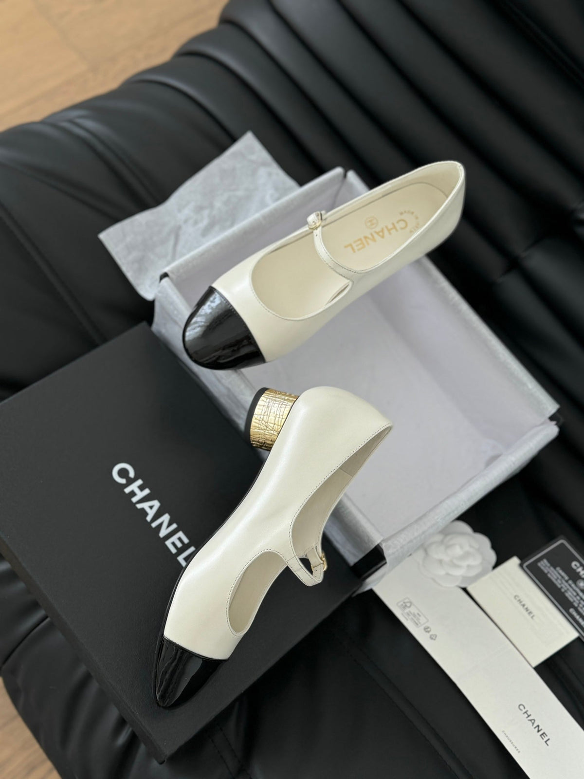 CC MARY JANE SHOES IN WHITE MIX BLACK LAMBSKIN WITH GOLD HARDWARE