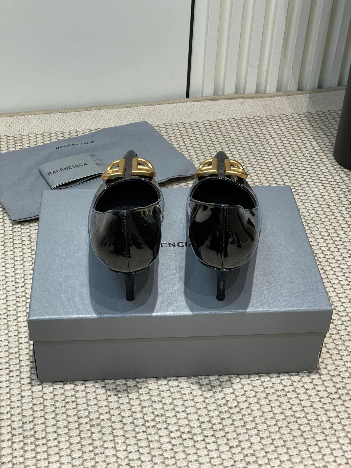 POINTED BB GOLD BUCKLE HIGH PUMPS 60MM IN BLACK PATENT CALFSKIN
