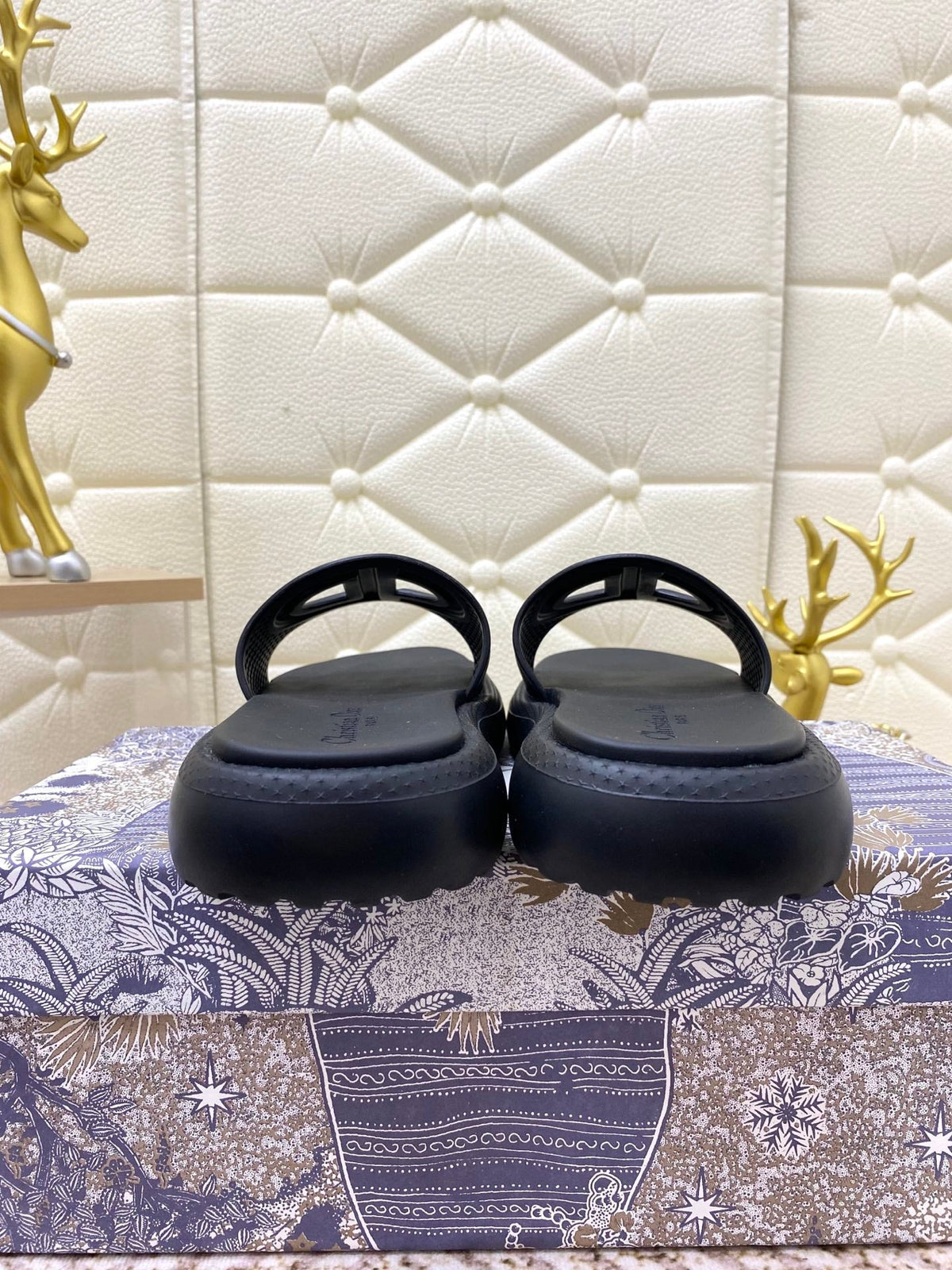 DIOR FLAT SLIDES 25S IN BLACK TPU