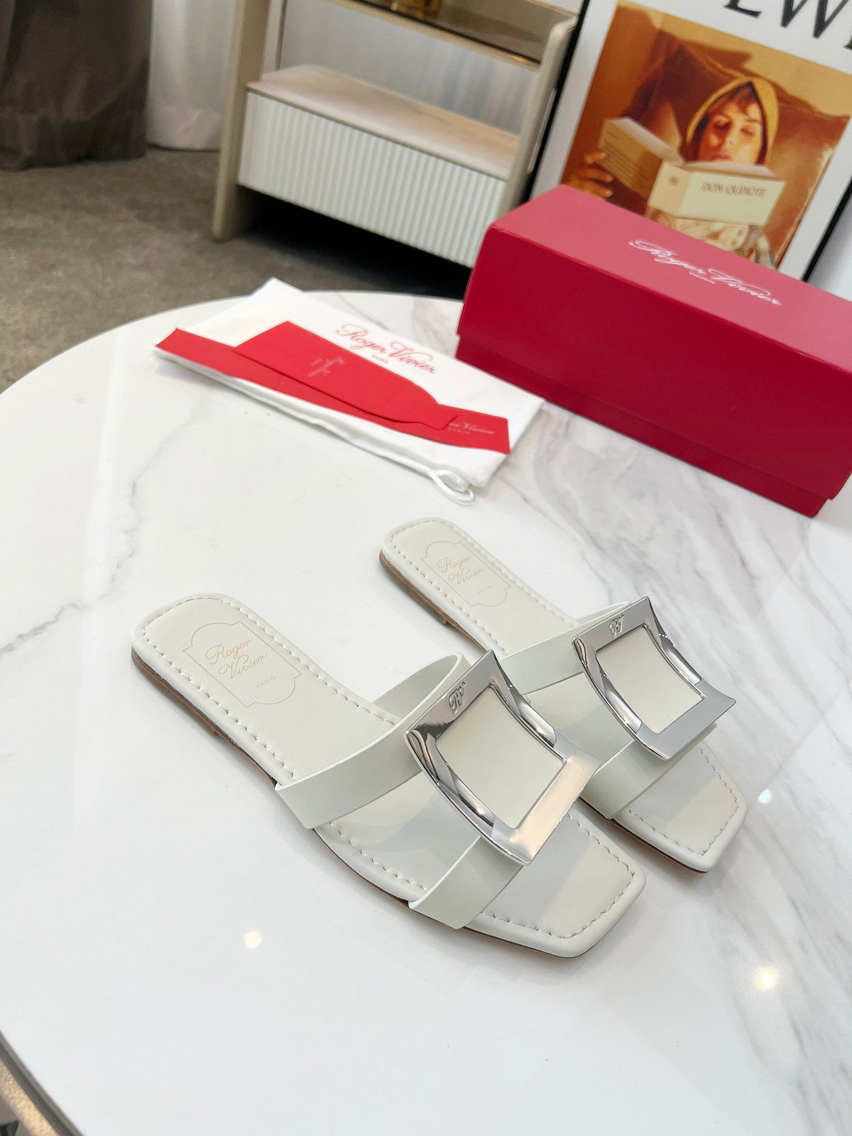 VIV' BY THE SEA MULES IN WHITE CALFSKIN SILVER BUCKLE